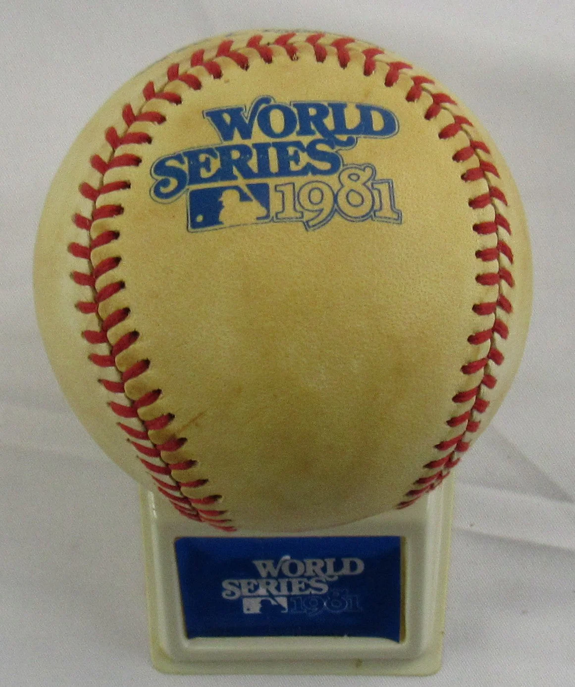 1981 Rawlings World Series Baseball Unused w/ Stand and Box