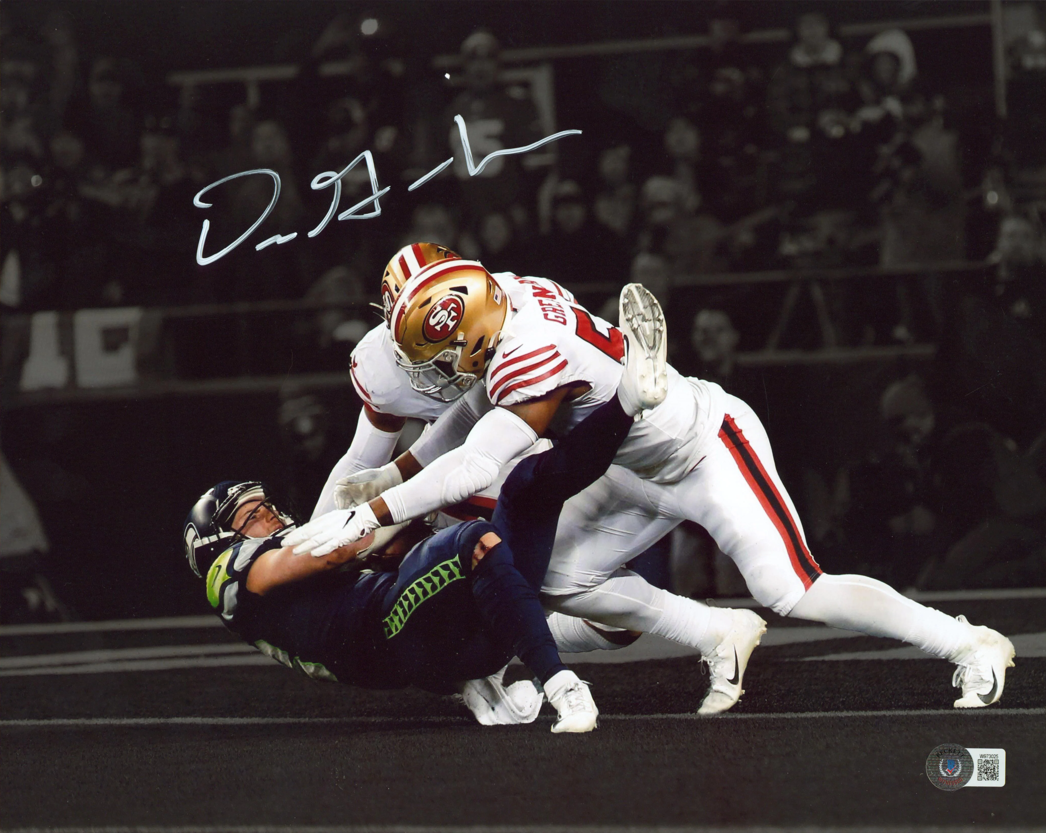 49ers Dre Greenlaw Signed 11x14 Horizontal Spotlight Photo Vs. Sea BAS Witnessed - Image 2