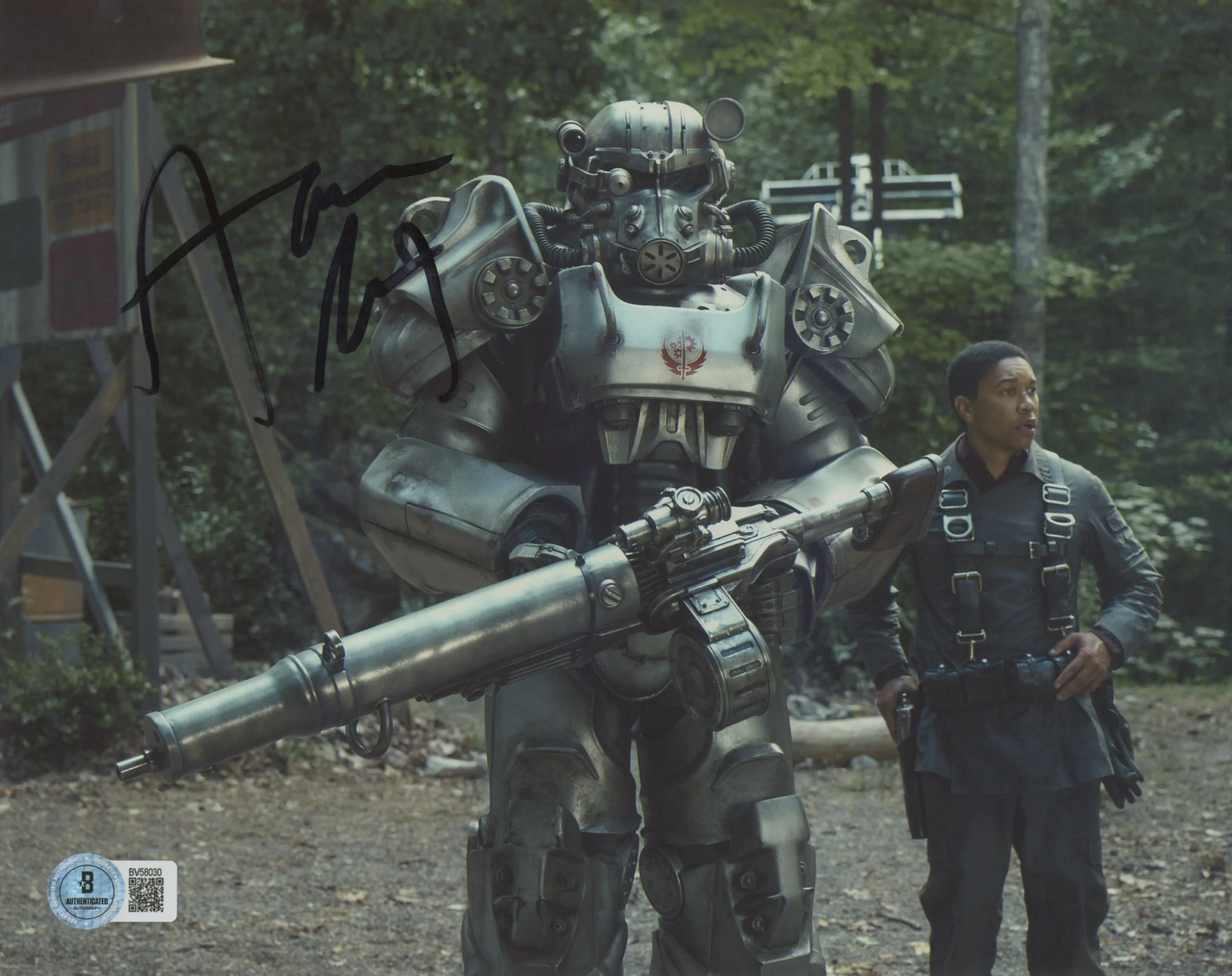 Aaron Moten Fallout Authentic Signed 8x10 Photo Autographed BAS #BV58030 - Image 2
