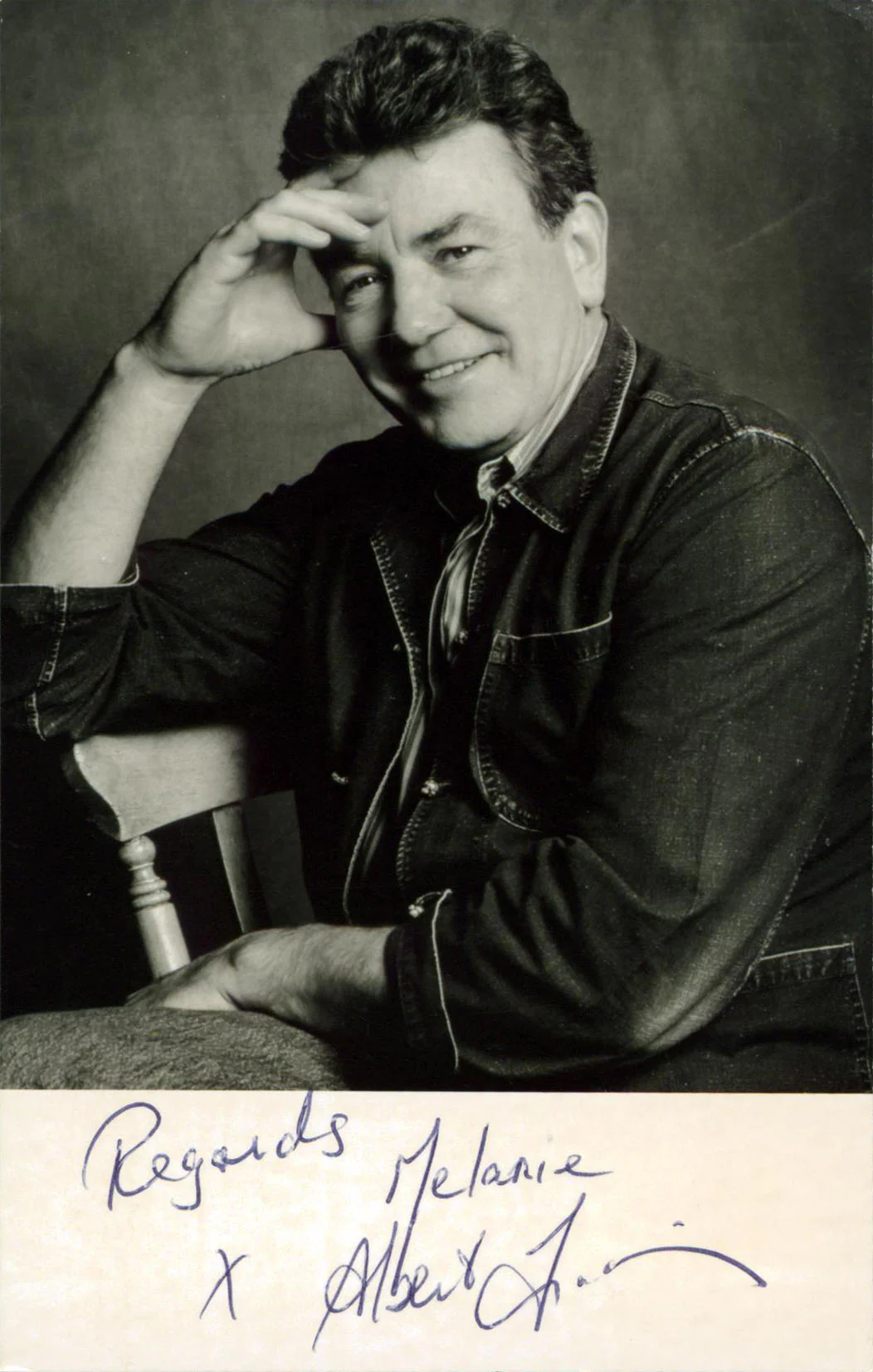 Albert Finney Erin Brockovich "Regards Melanie" Signed 3.5x5.5 Photo BAS BT02436 - Image 2