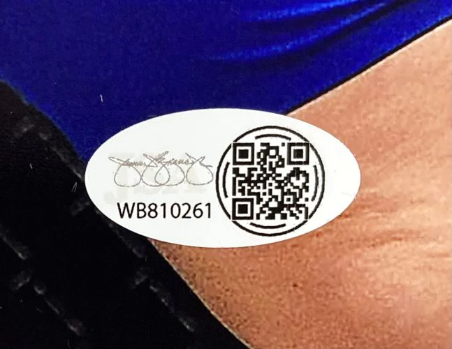 Amanda Nunes Signed 8x10 MMA Ronda Rousey Fight Photo JSA QR Hologram - Image 2