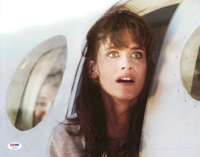 Amanda Peet 2012 Signed Authentic 11X14 Photo Autographed PSA/DNA #Y92753