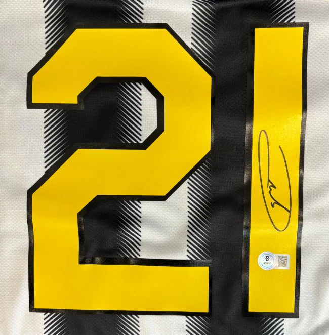 Andrea Pirlo Signed Juventus Nike Soccer Jersey BAS - Image 2