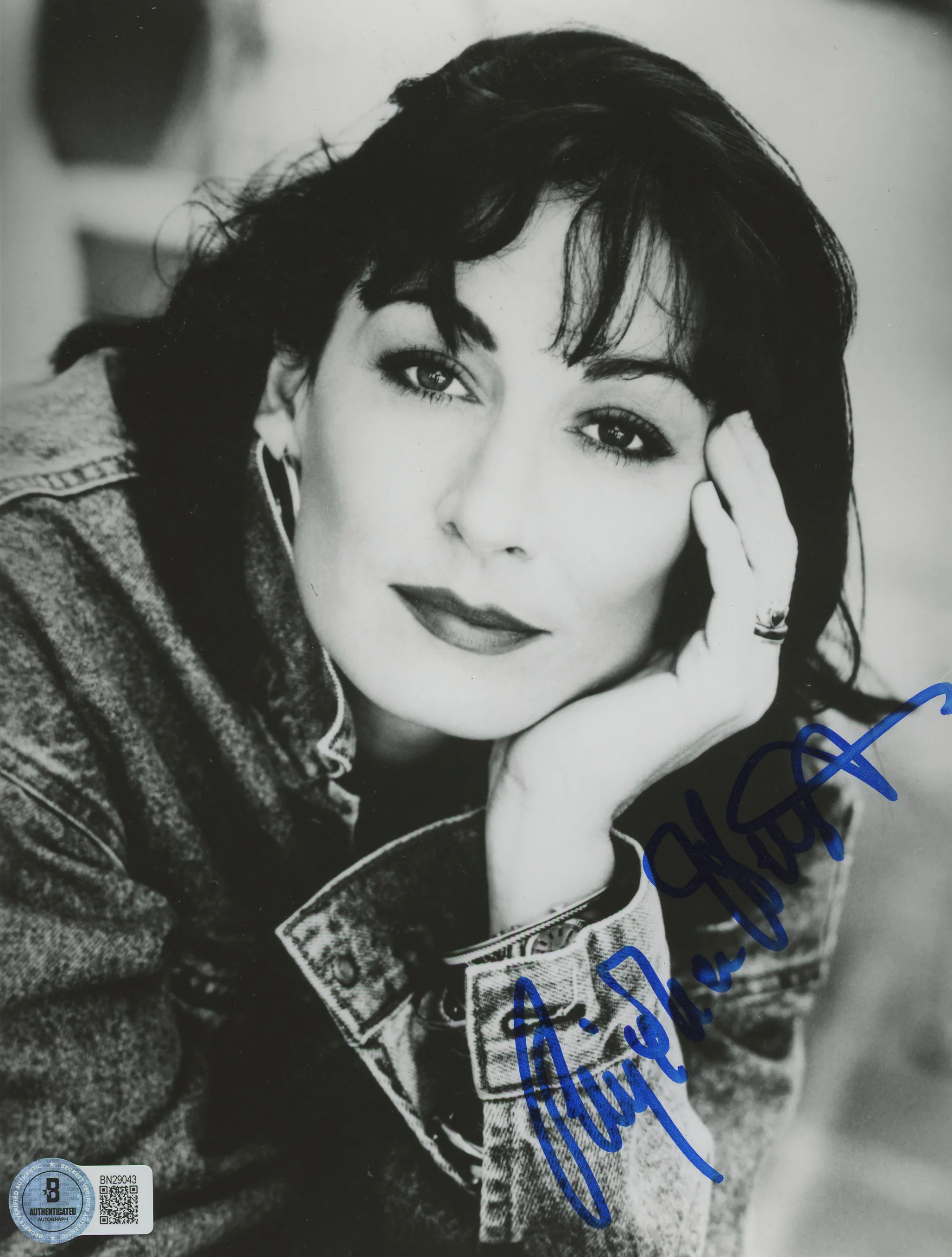 Anjelica Huston The Grifters Authentic Signed 8x10 Photo BAS #BN29043 - Image 2