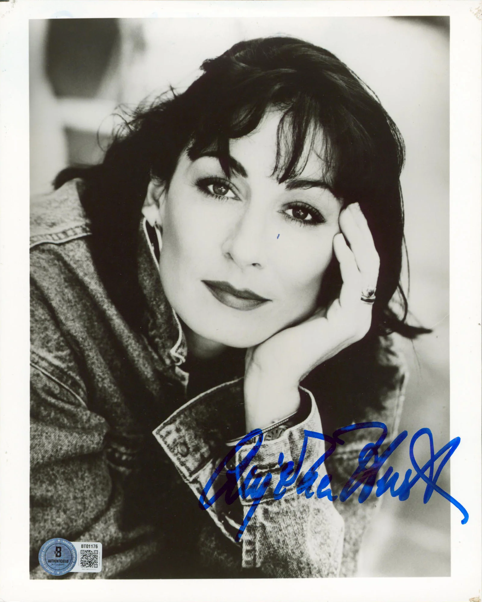 Anjelica Huston The Grifters Authentic Signed 8x10 Vertical Photo BAS #BT01176 - Image 2