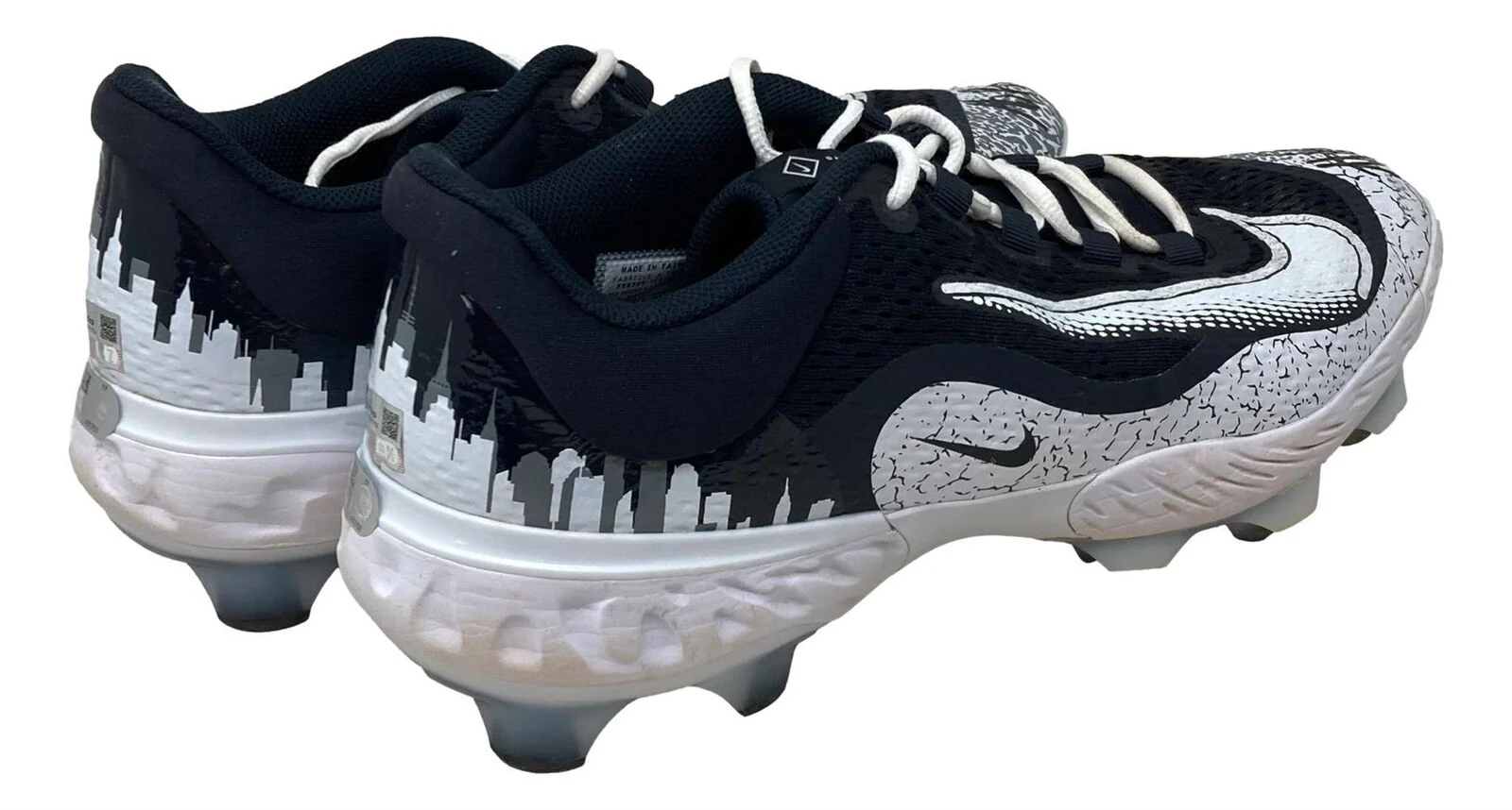 Anthony Rizzo Signed 2024 Game Used Yankees Nike Cleats (2) Fanatics - Image 3