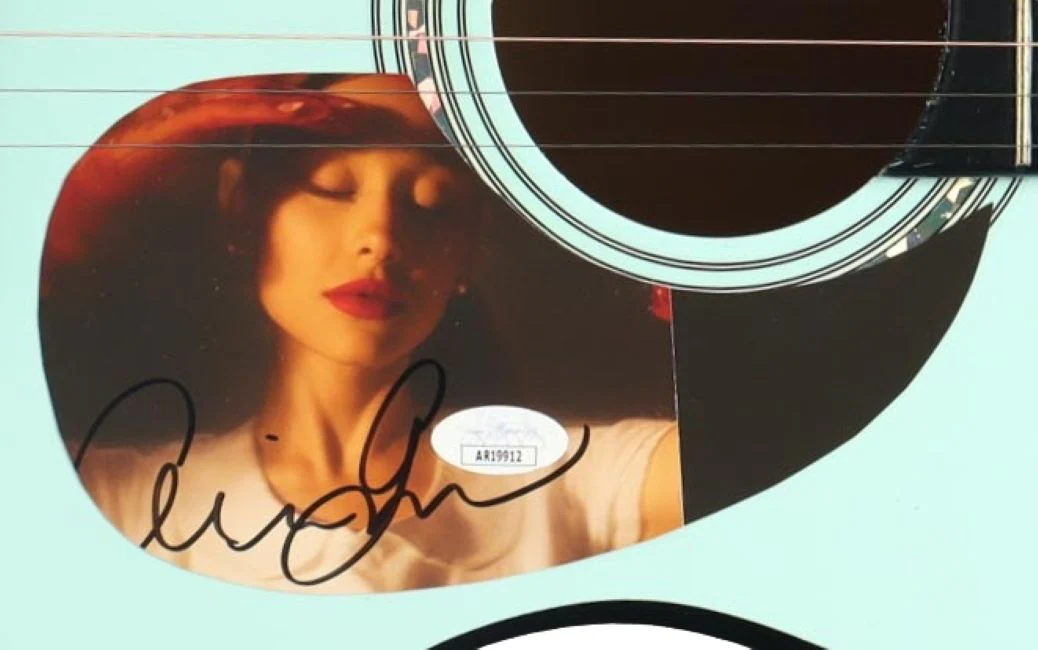 Ariana Grande Signed Eternal Sunshine 38" Green Acoustic Guitar JSA Hologram - Image 2