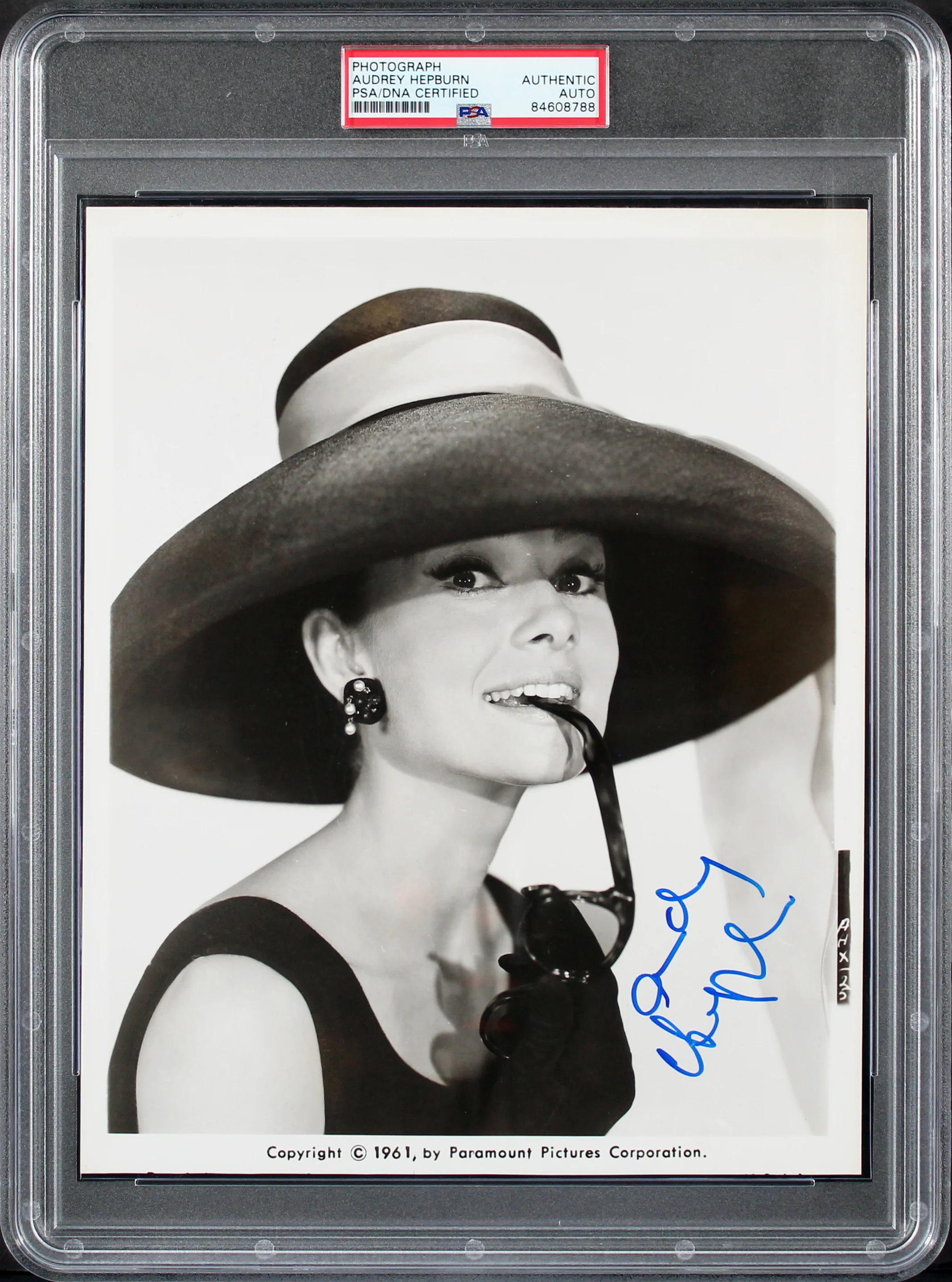 Audrey Hepburn Breakfast At Tiffany's Authentic Signed 8x10 Photo PSA Slabbed - Image 2