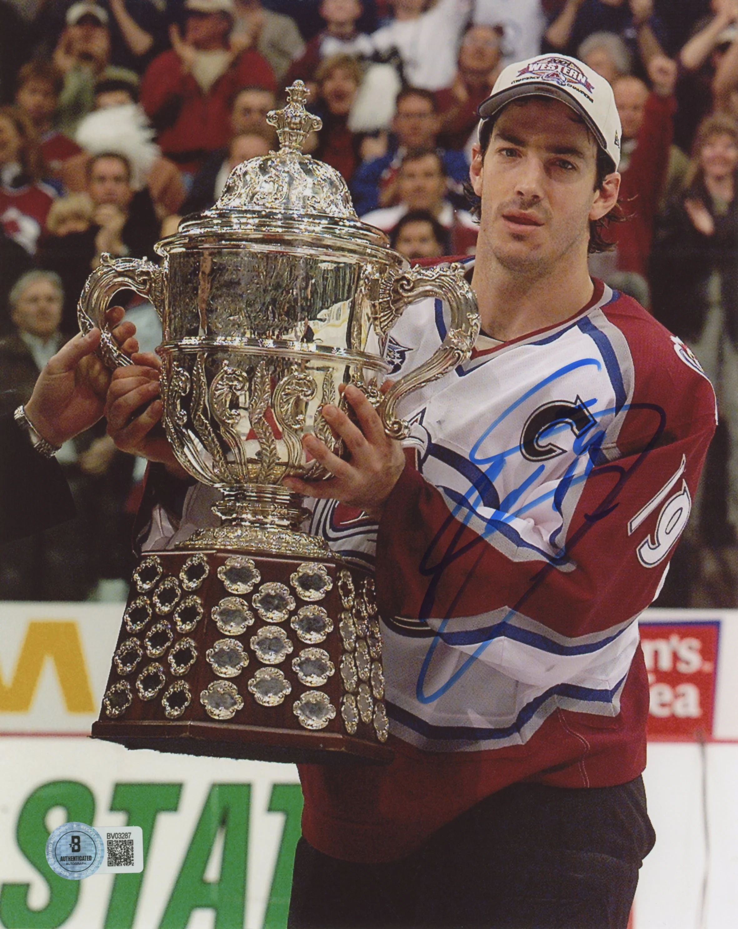 Avalanche Joe Sakic Authentic Signed 8x10 Vertical Photo BAS #BV03287