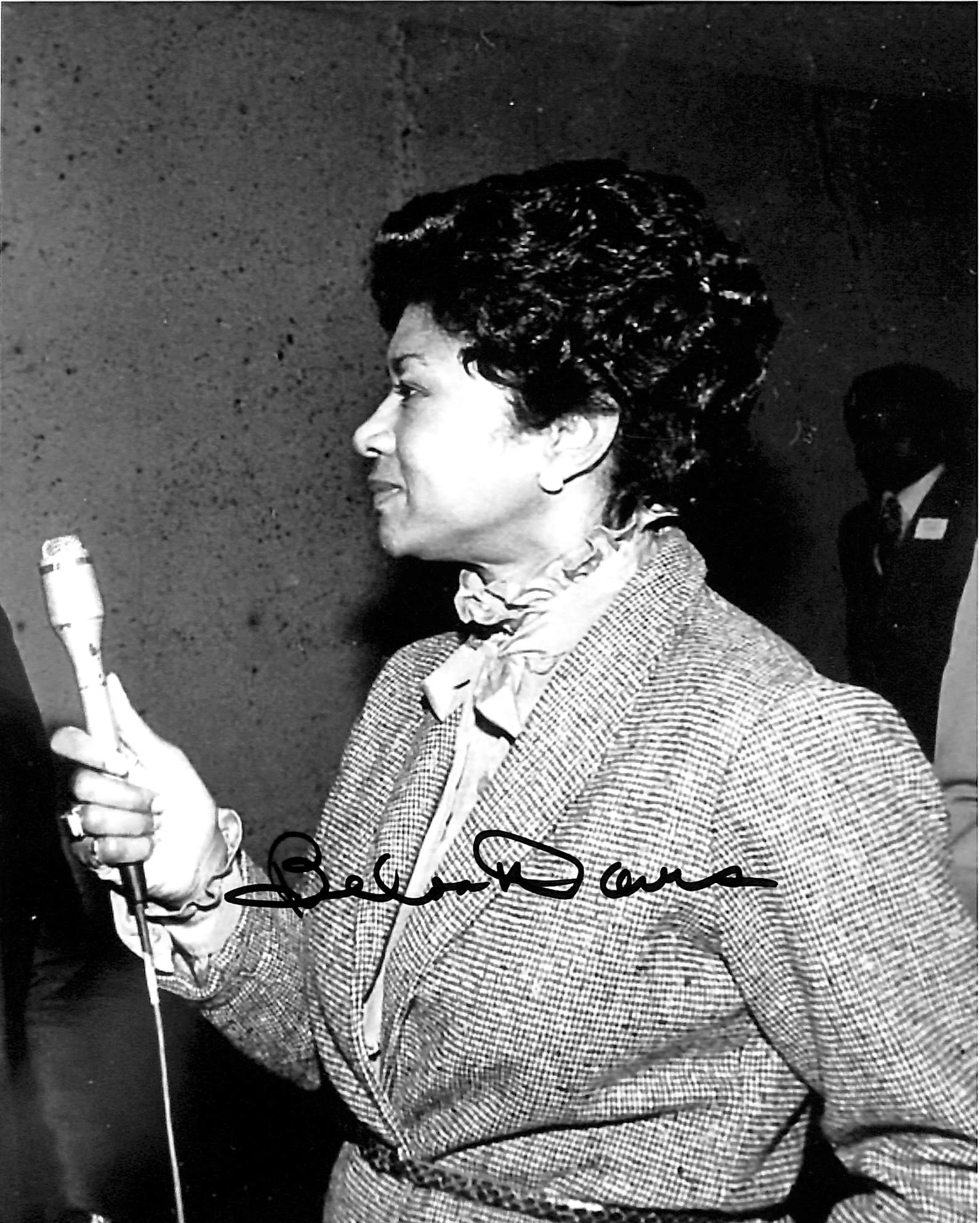 Belva Davis Television & Radio Journalist Signed 8x10 Photo BAS #F84712 - Image 2