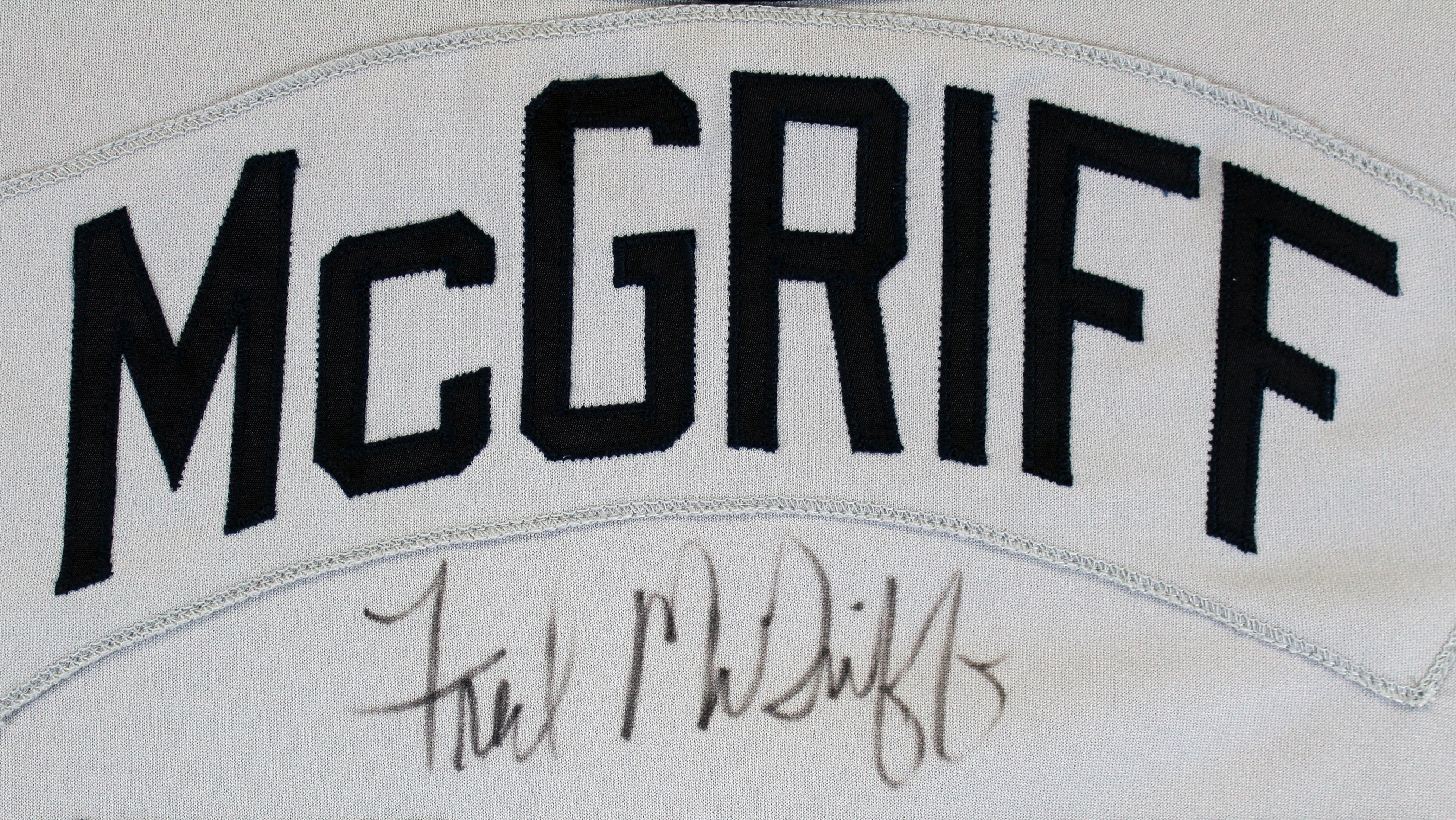 Braves Fred McGriff Signed 1995 Game Worn Grey Russell Athletic Jersey BAS - Image 4