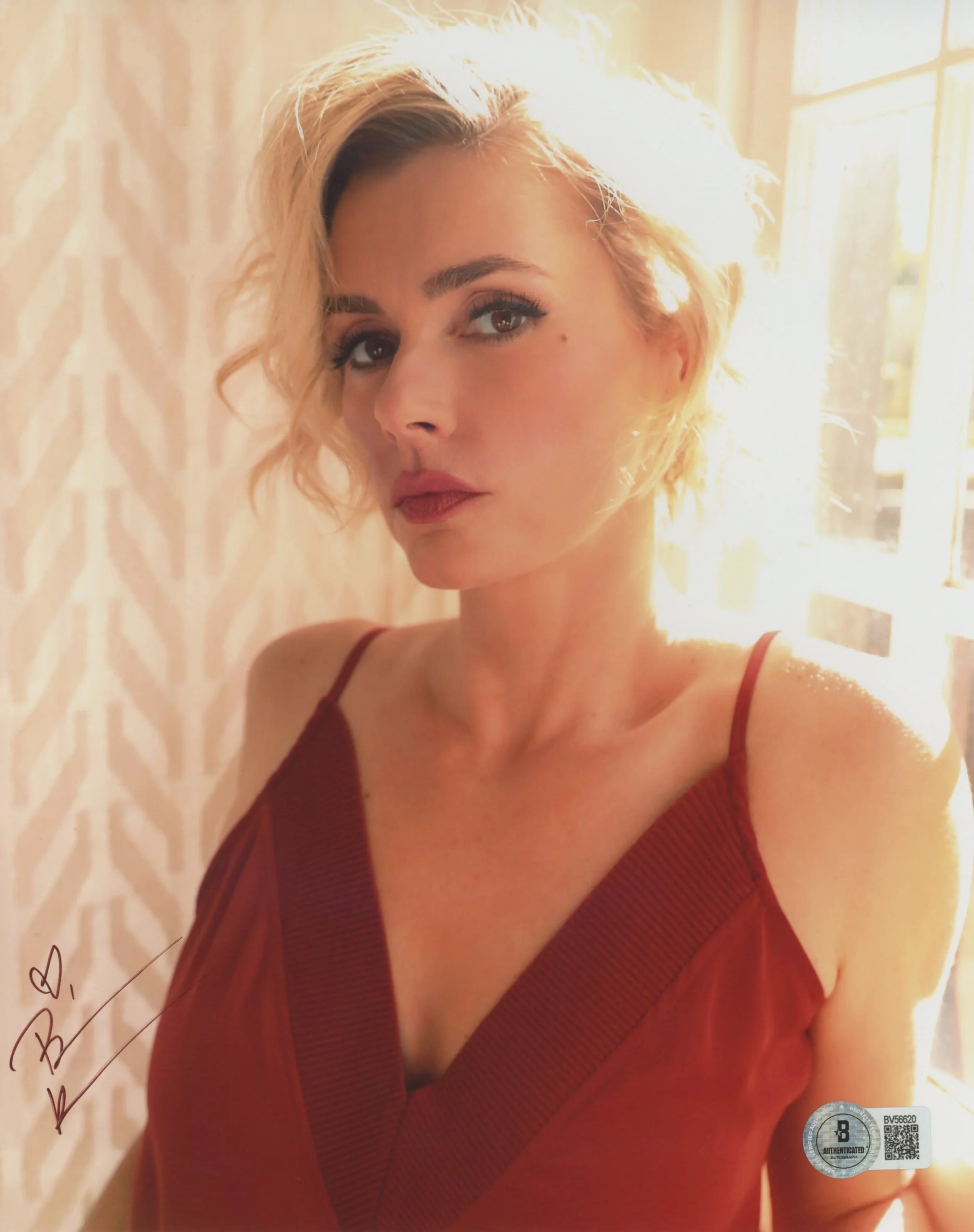 Brianna Brown General Hospital Authentic Signed 8x10 Vertical Photo BAS 3 - Image 2