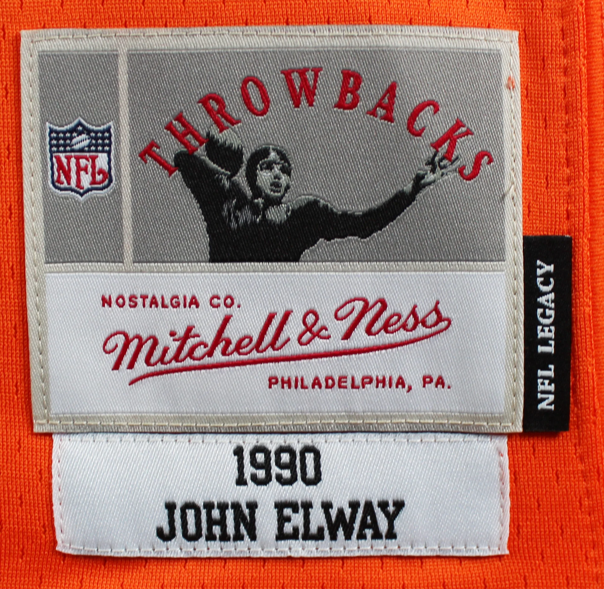 Broncos John Elway "HOF 04" Signed Orange Throwback M&N Jersey BAS Witnessed - Image 4