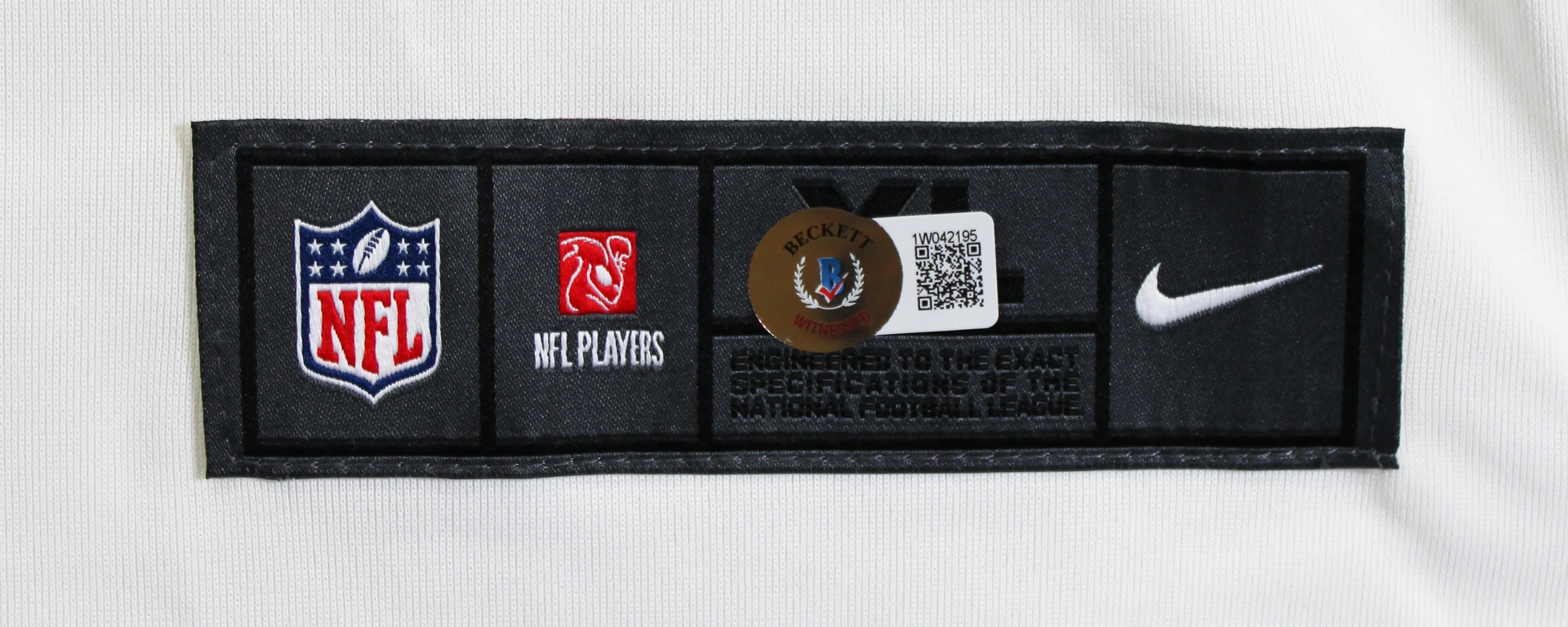 Browns Nick Chubb Authentic Signed White Nike Game Jersey BAS Witness #1W042195 - Image 7
