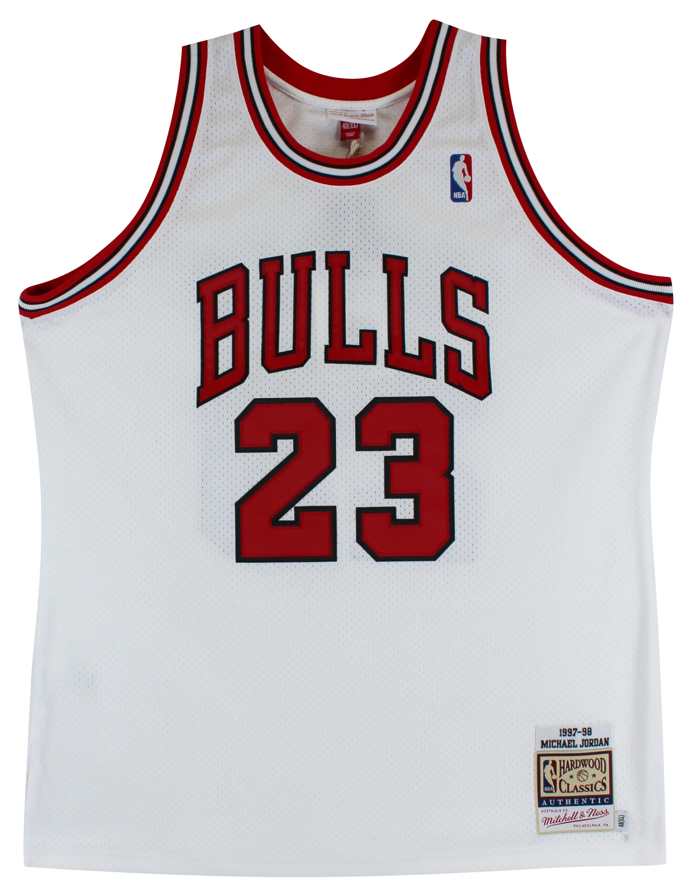Bulls Michael Jordan Authentic Signed White 1997-98 M&N Jersey UDA #BAH44402 - Image 4
