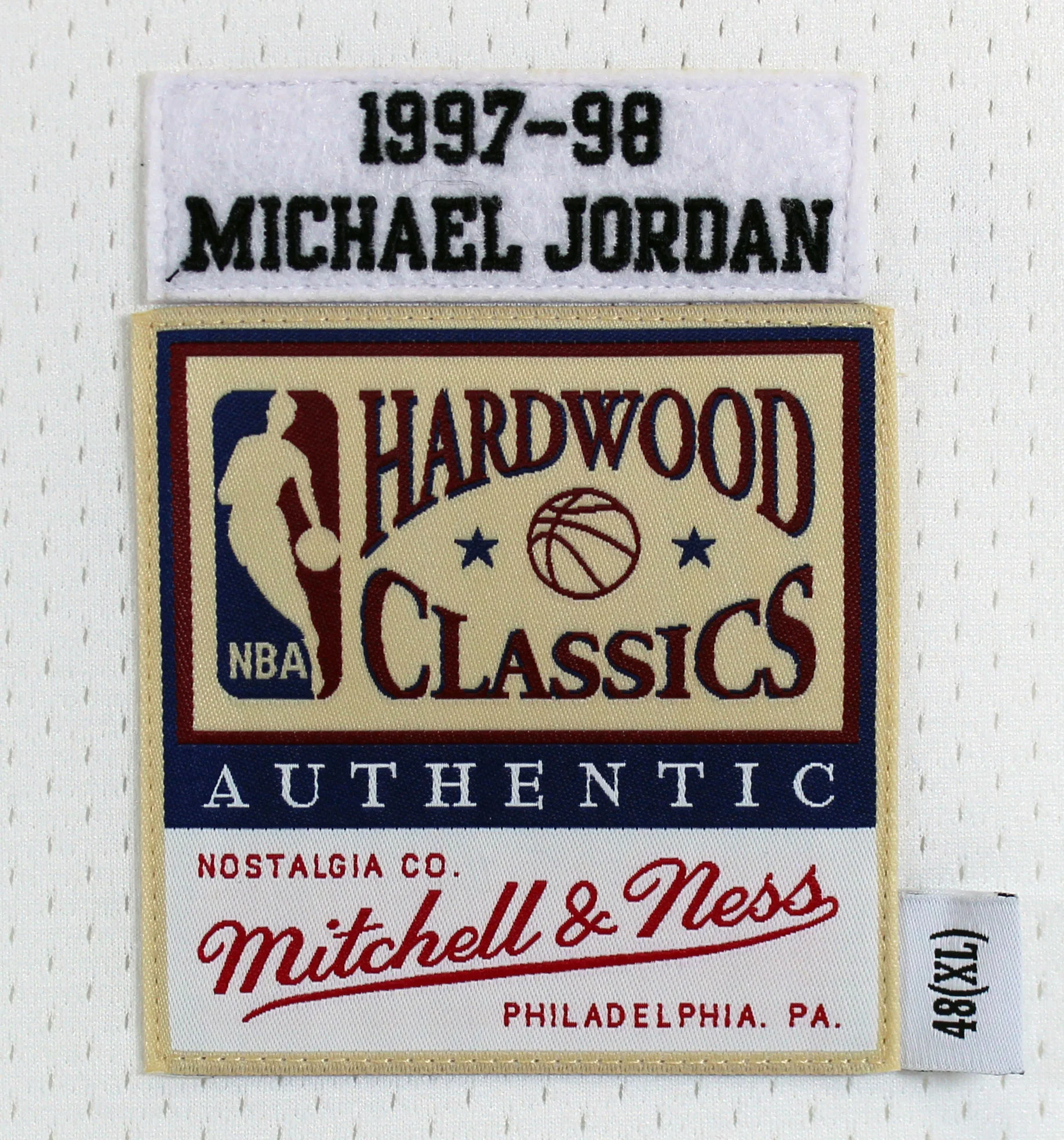 Bulls Michael Jordan Signed 97-98 White Nike HWC Authentic Jersey UDA #BAJ07040 - Image 6