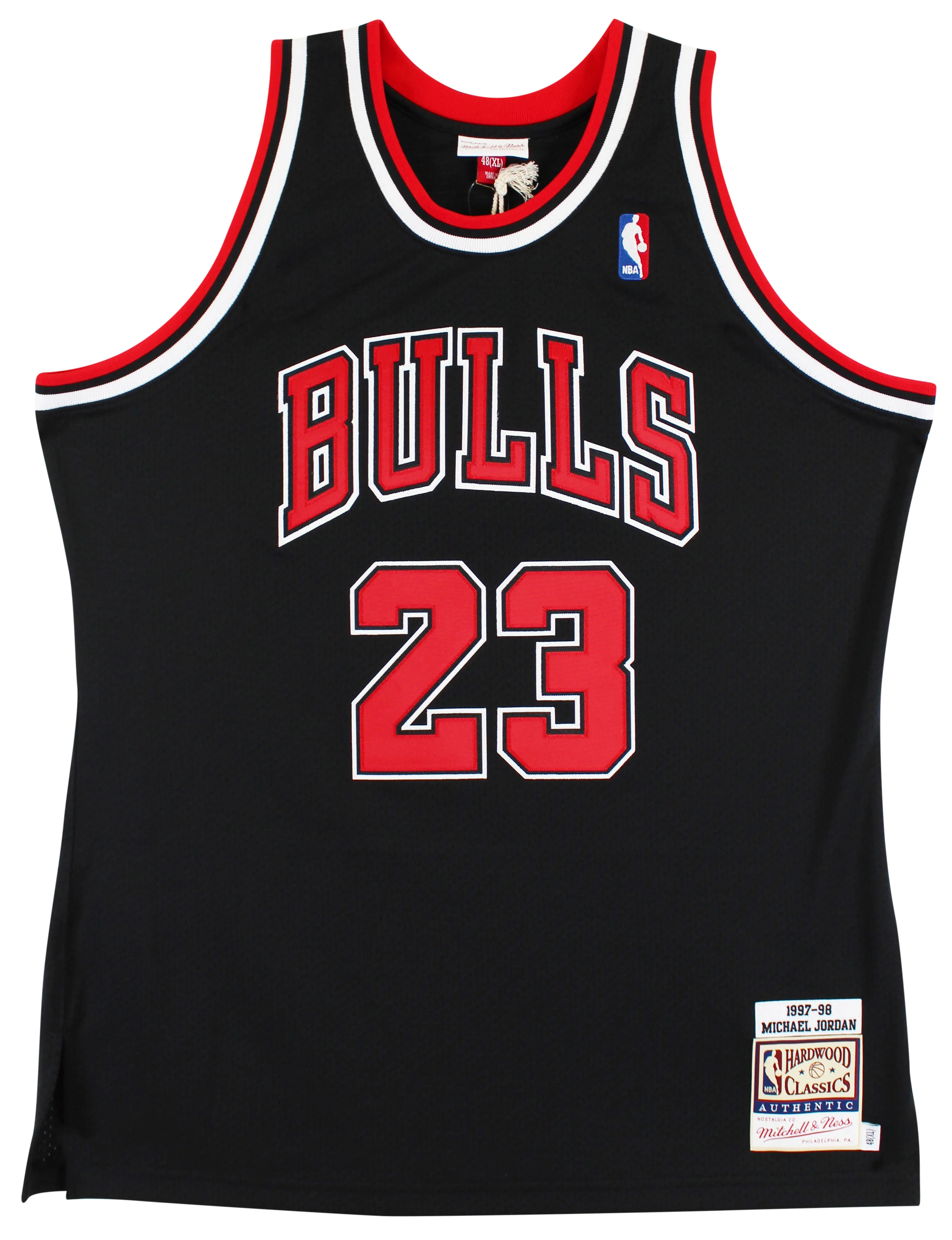 Bulls Michael Jordan Signed Black M&N 1997-98 HWC Authentic Jersey UDA BAJ02946 - Image 4