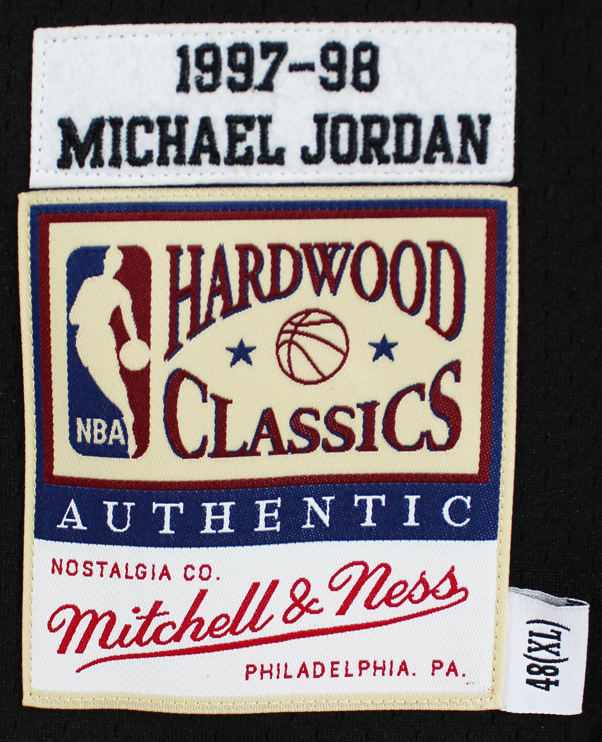 Bulls Michael Jordan Signed Black M&N 1997-98 HWC Authentic Jersey UDA BAJ02946 - Image 5
