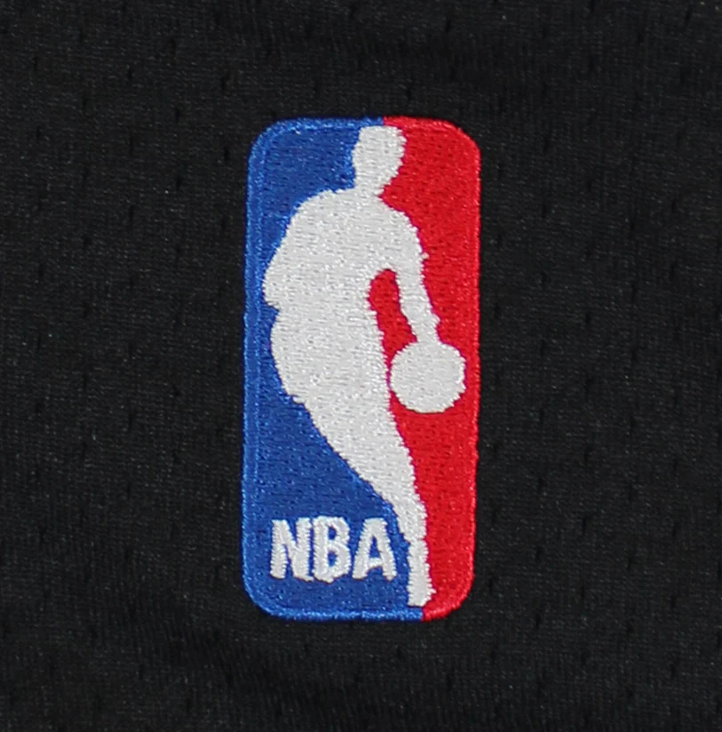 Bulls Michael Jordan Signed Black M&N 1997-98 HWC Authentic Jersey UDA BAJ02946 - Image 6