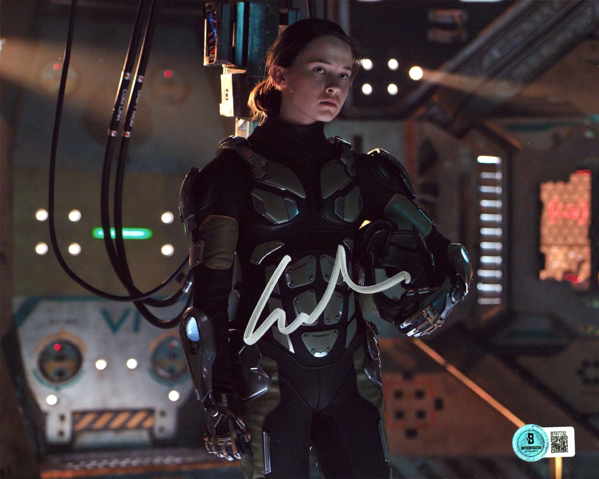 Cailee Spaeny Pacific Rim Uprising Authentic Signed 8x10 Photo BAS #BT67732 - Image 2