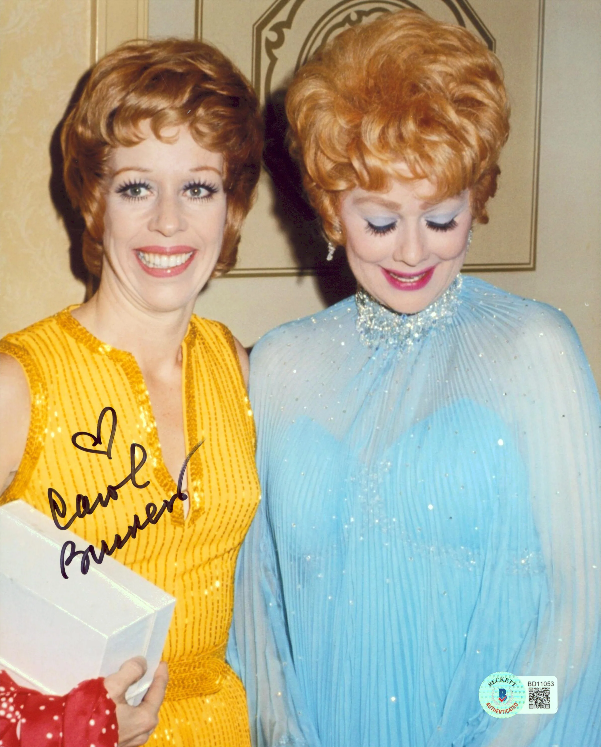 Carol Burnett Authentic Signed 8x10 Photo Autographed BAS #BD11053 - Image 2