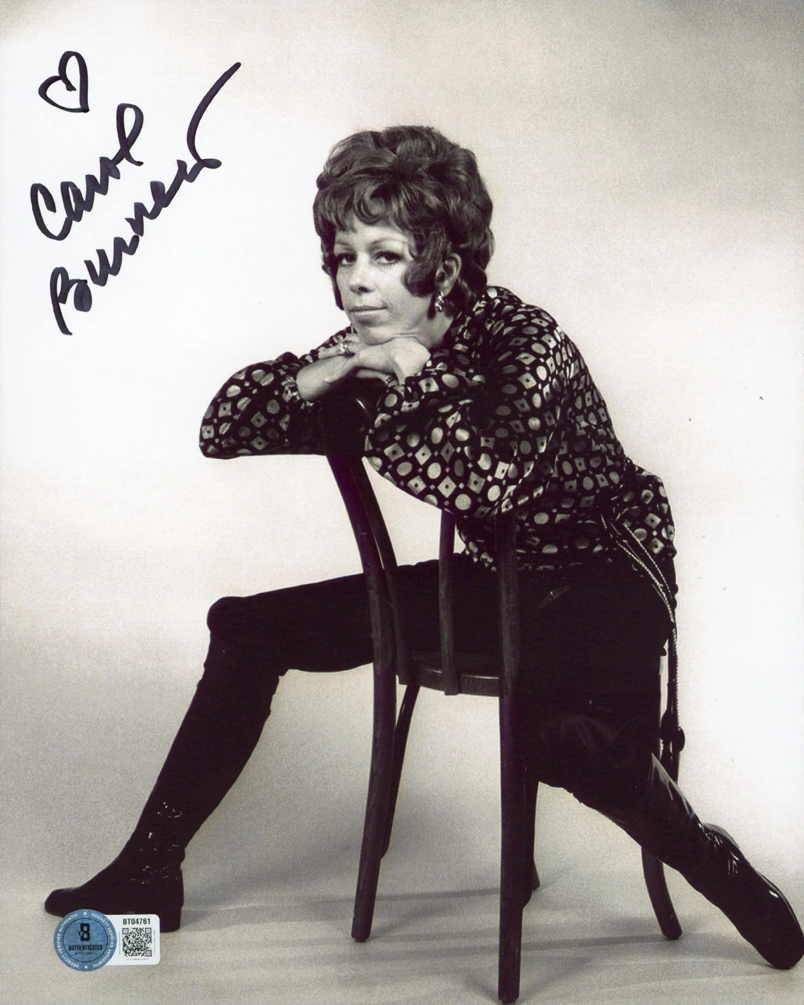 Carol Burnett The Carol Burnett Show Authentic Signed 8x10 Vertical Photo BAS 15 - Image 2