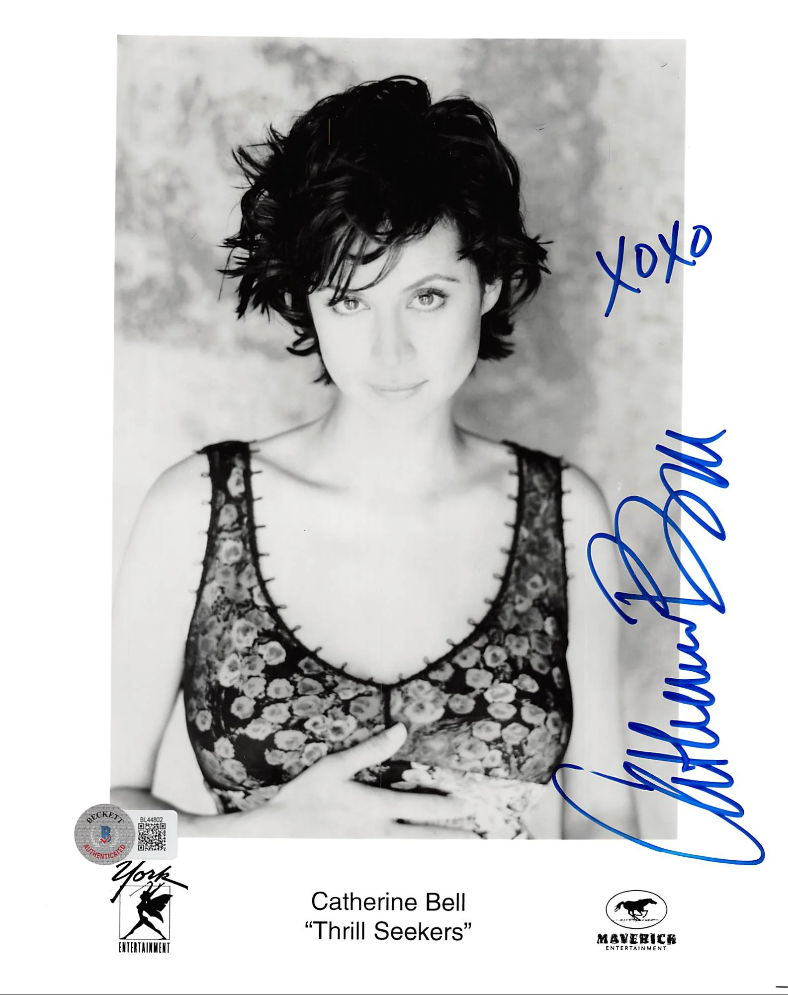 Catherine Bell Thrill Seekers "XOXO" Authentic Signed 8x10 Photo BAS #BL44802 - Image 2