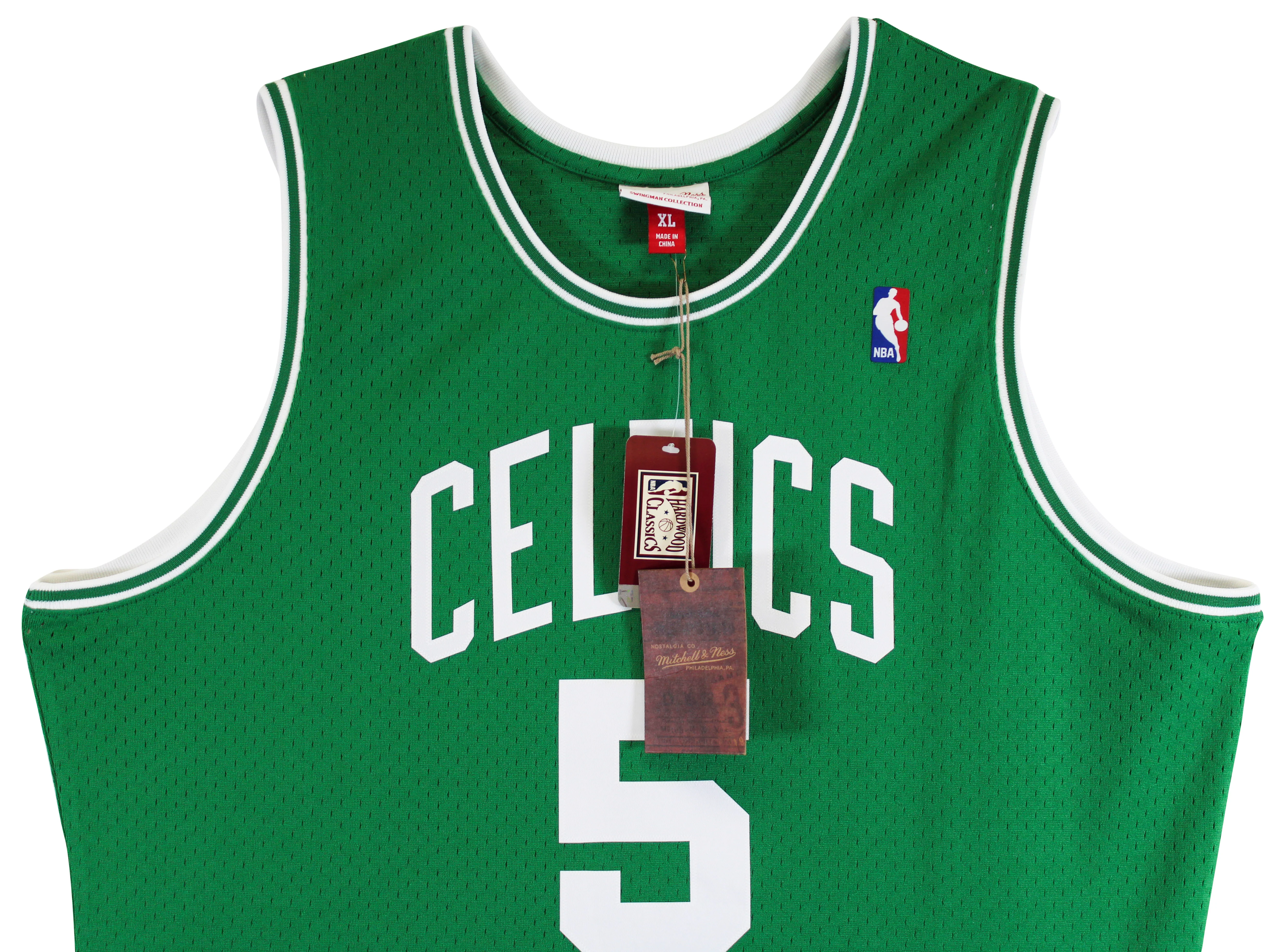 Celtics Kevin Garnett "HOF 20" Signed Green M&N HWC Swingman Jersey BAS Witness - Image 6