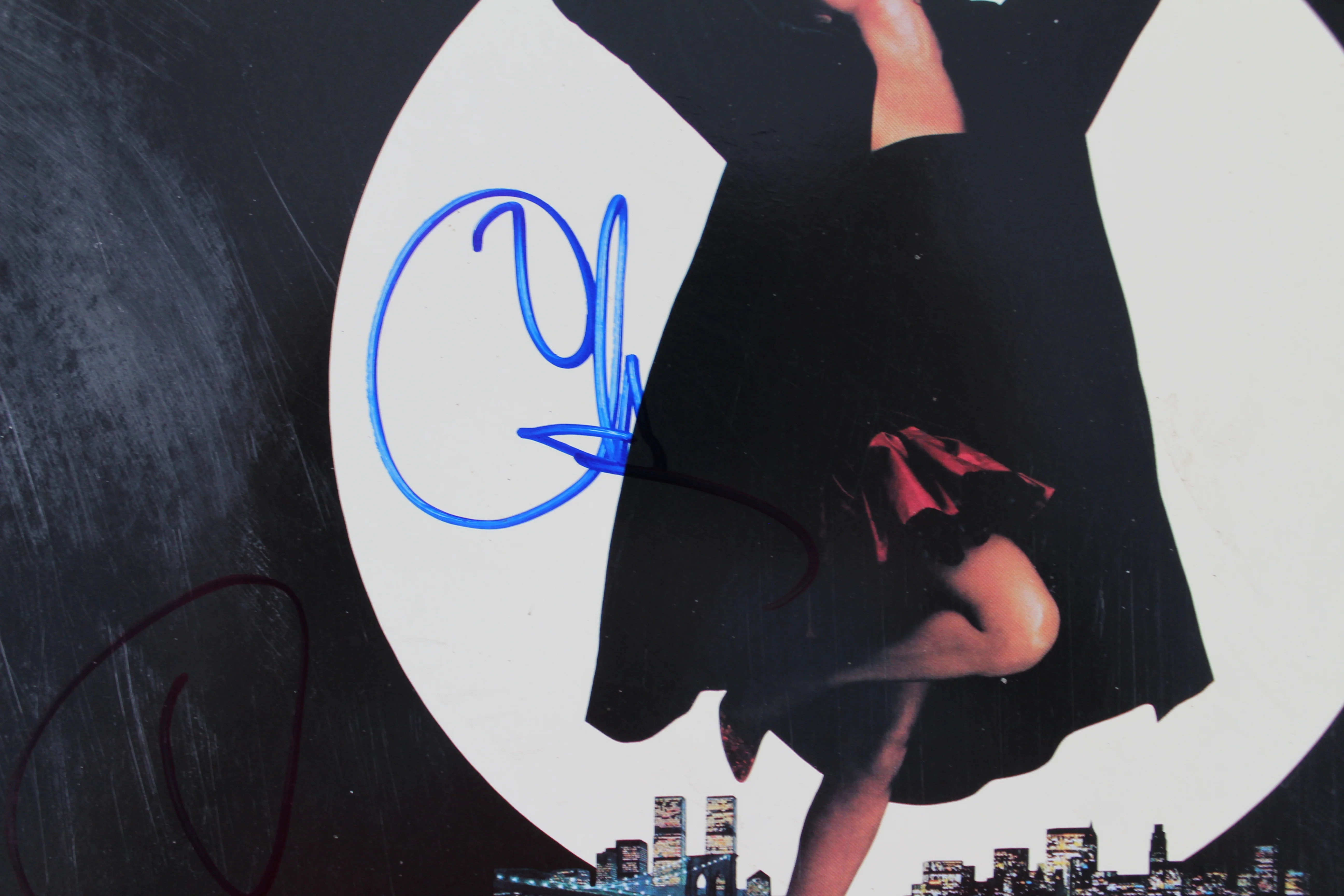 Cher Moonstruck Authentic Signed Soundtrack Laserdisc Cover w/o Disk BAS #Z83187 - Image 4