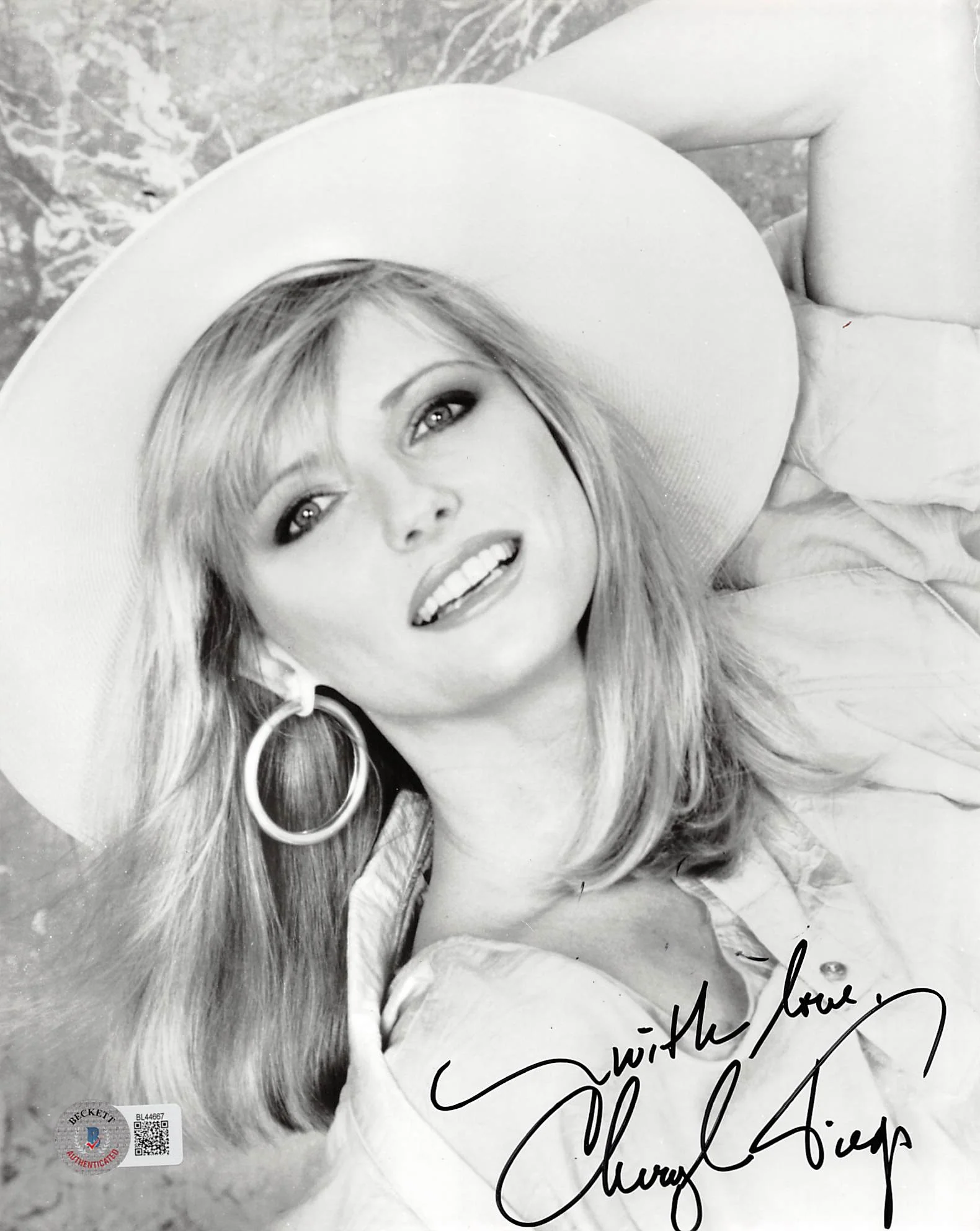 Cheryl Tiegs Sports Illustrated Swimsuit Model Signed 8x10 Photo BAS #BL44667