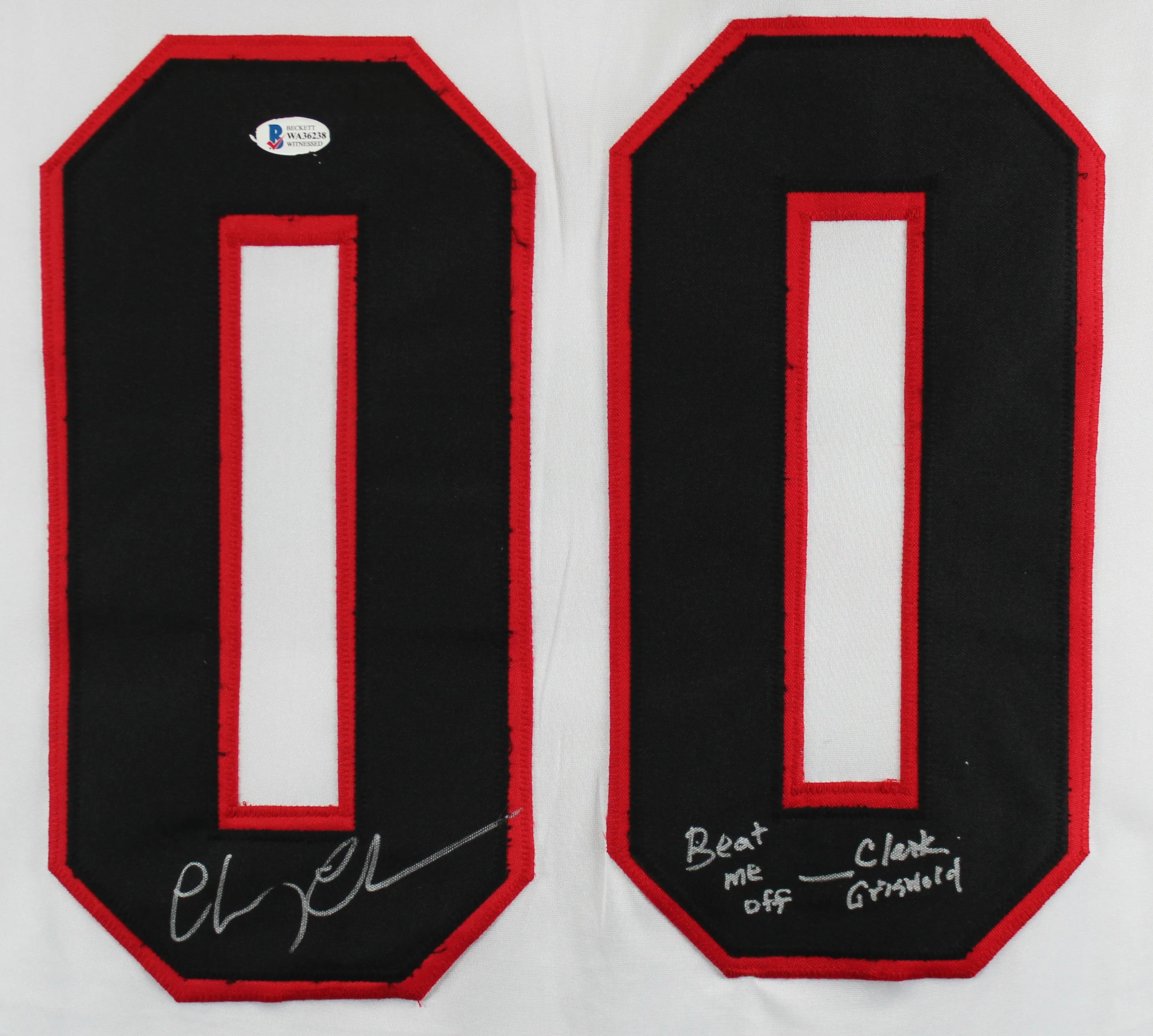 Chevy Chase Beat me off - Clark Griswold Authentic Signed Hockey Jersey BAS Wit - Image 3