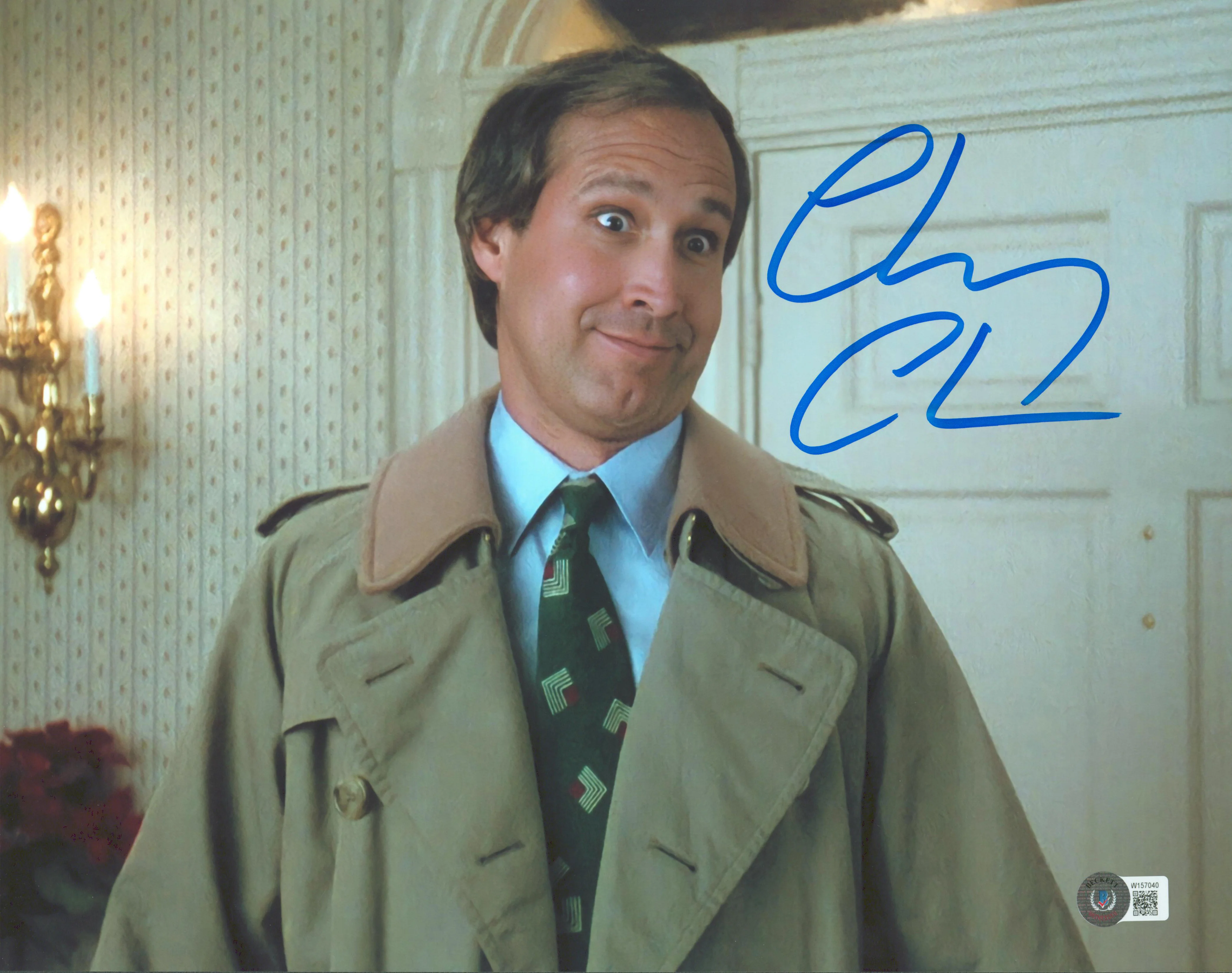 Chevy Chase Christmas Vacation Signed 11x14 Horizontal Overcoat Photo BAS Wit - Image 2