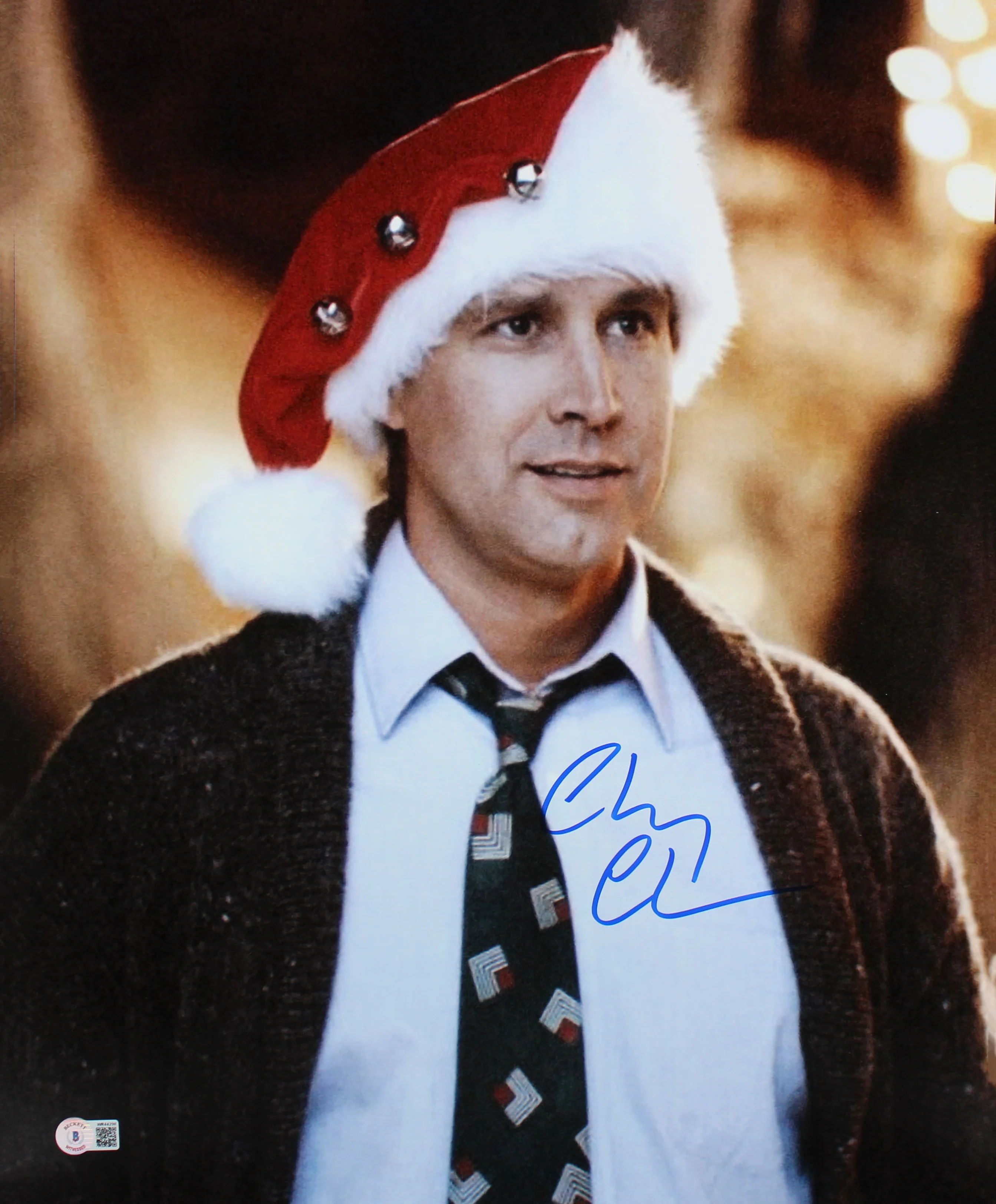 Chevy Chase Christmas Vacation Signed 16x20 Vertical Santa Hat Photo BAS Witness - Image 2