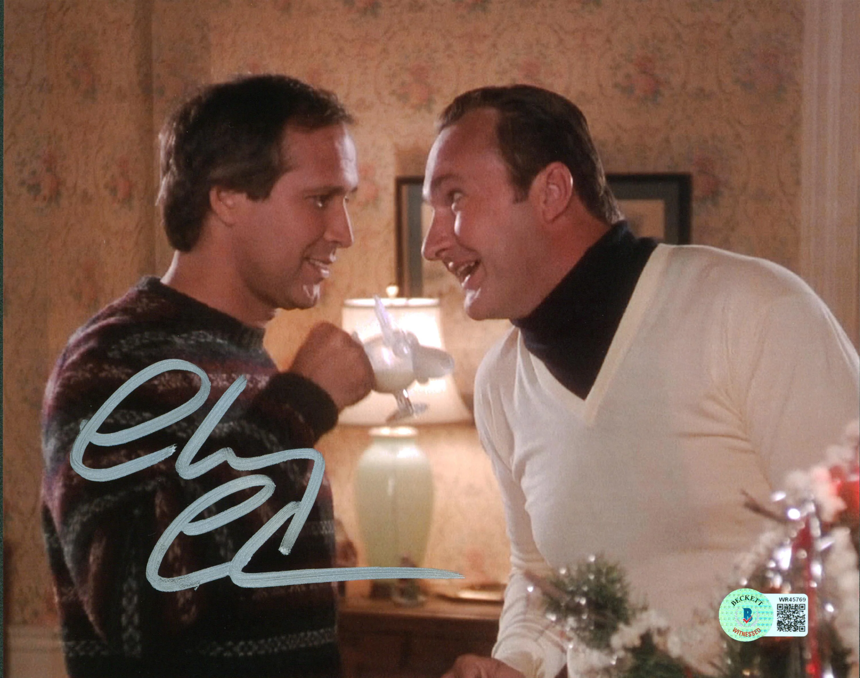 Chevy Chase Christmas Vacation Signed 8x10 Photo w/ Cousin Eddie BAS Witnessed 1 - Image 2