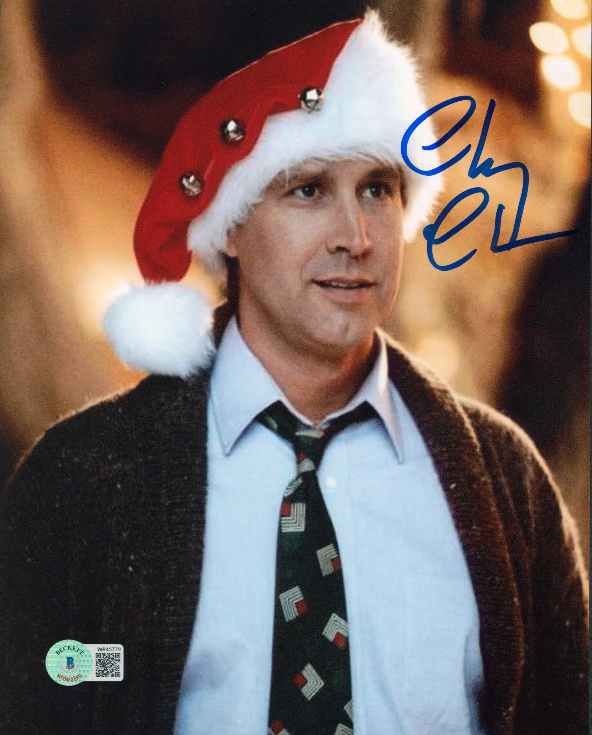 Chevy Chase Christmas Vacation Signed 8x10 Vertical Santa Hat Photo BAS Witness - Image 2