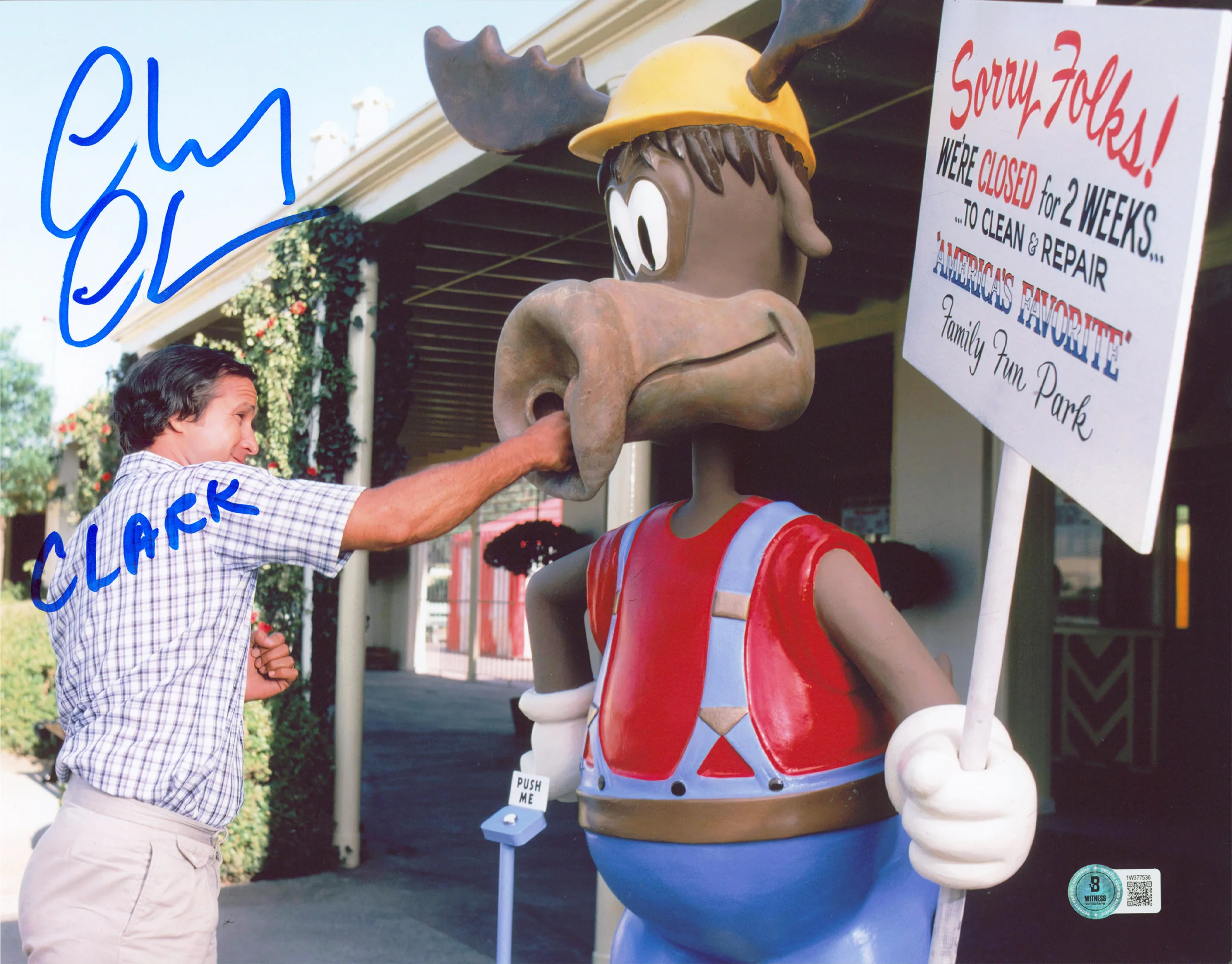 Chevy Chase National Lampoon's Vacation "Clark" Signed 11x14 Photo BAS #1W377536 - Image 2