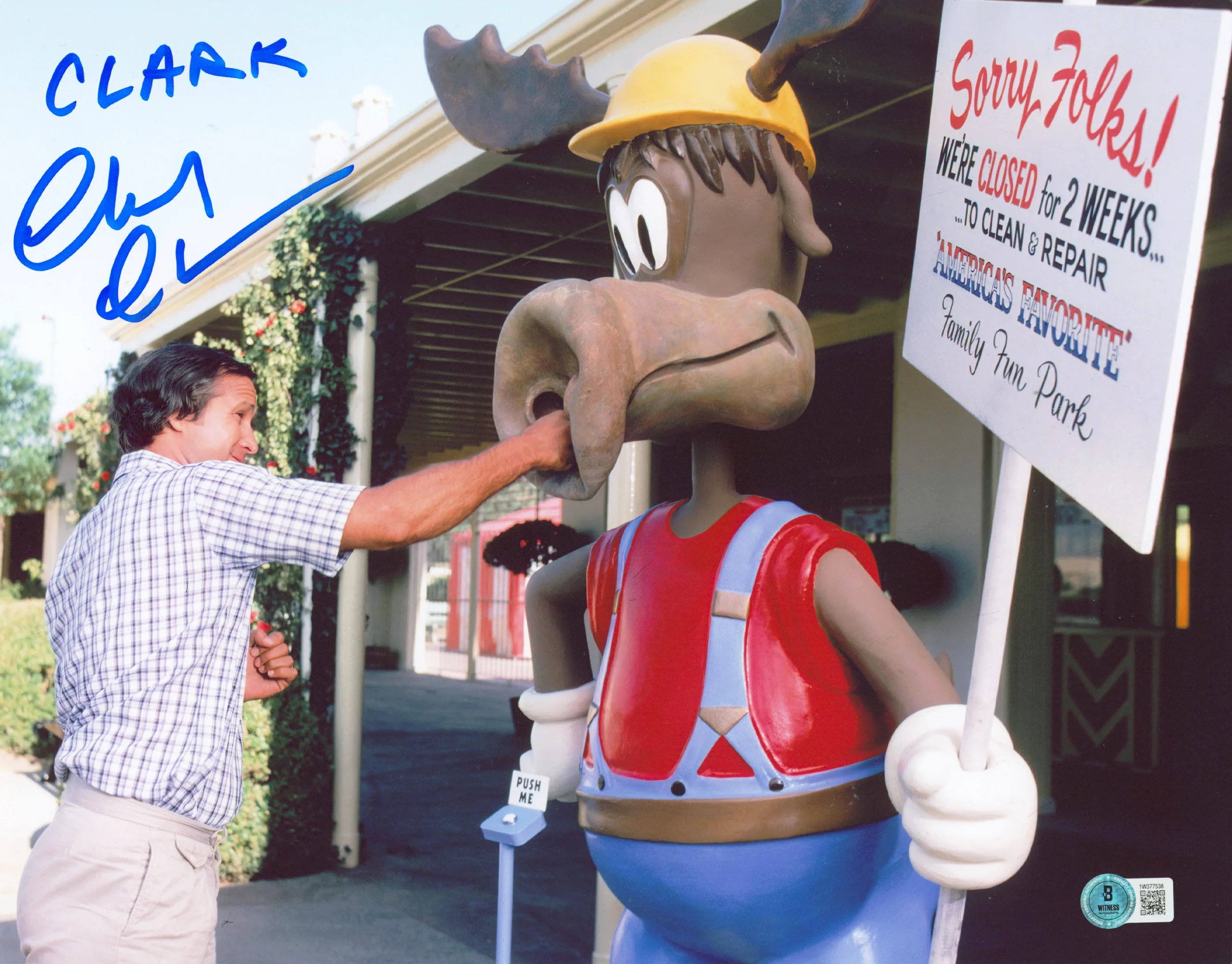 Chevy Chase National Lampoon's Vacation "Clark" Signed 11x14 Photo BAS #1W377538 - Image 2