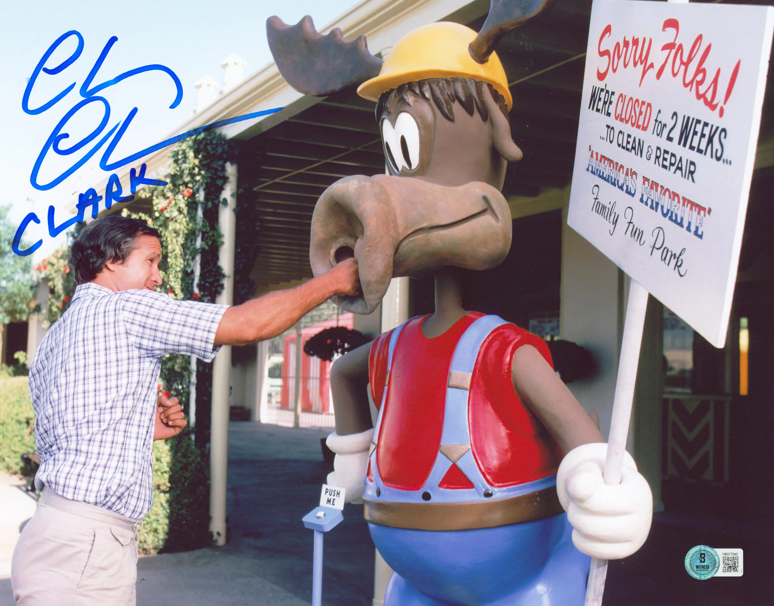 Chevy Chase National Lampoon's Vacation "Clark" Signed 11x14 Photo BAS #1W377540 - Image 2