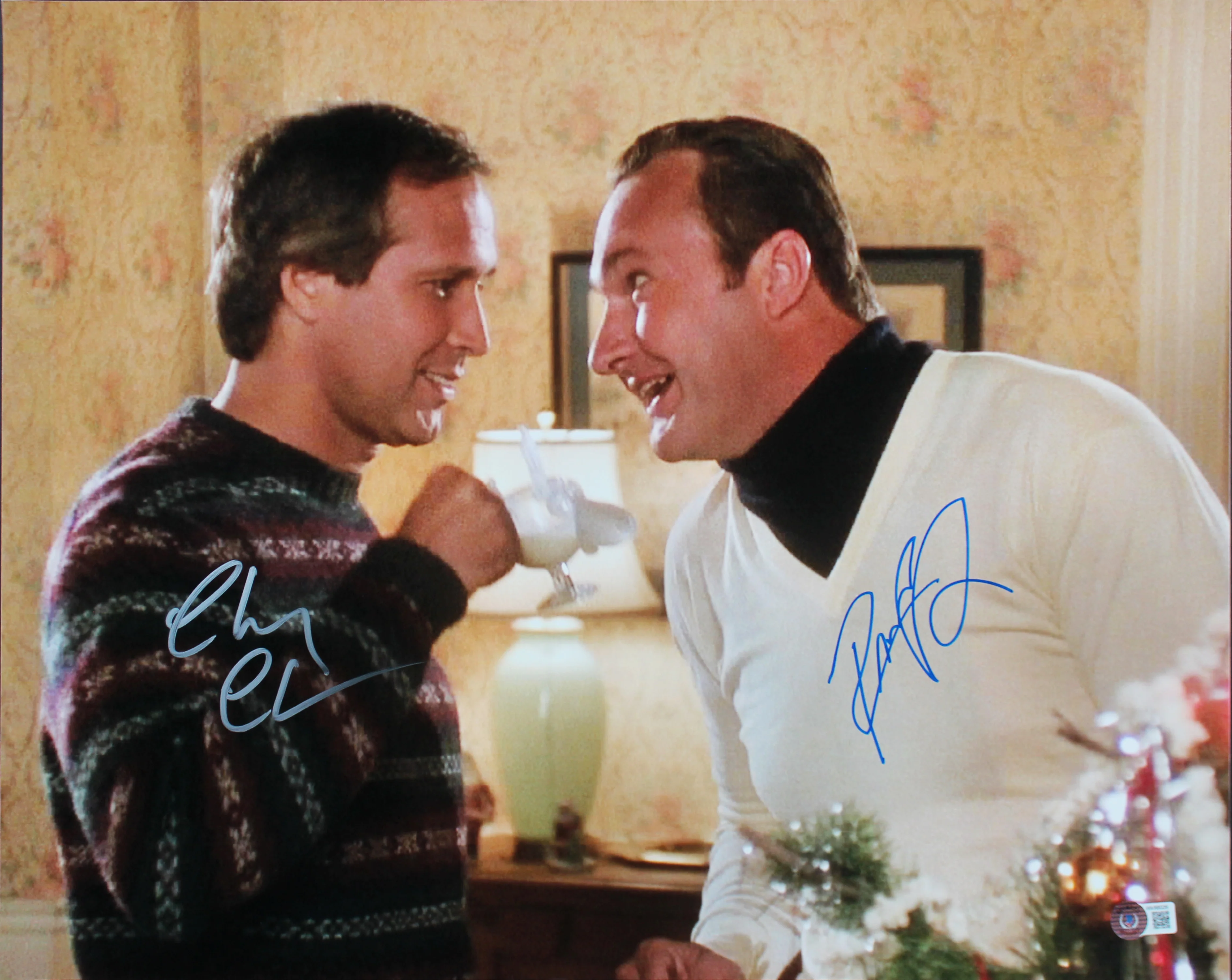 Chevy Chase & Randy Quaid Christmas Vacation Signed 16x20 Photo BAS Witnessed - Image 2