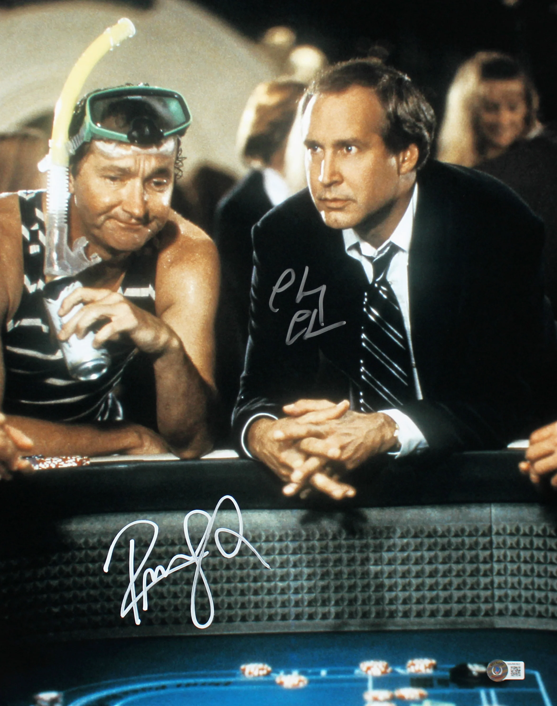 Chevy Chase & Randy Quaid Vegas Vacation Signed 16x20 Vertical Photo BAS Wit - Image 2