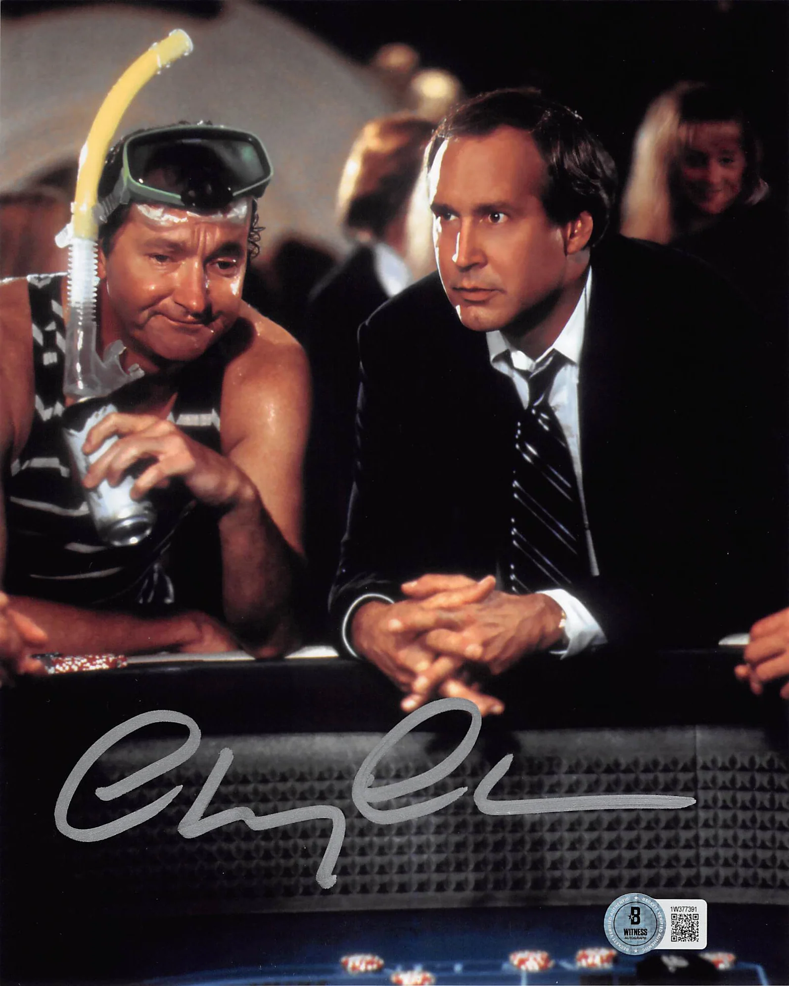 Chevy Chase Vegas Vacation Signed 8x10 Vertical Casino Photo BAS Witnessed - Image 2