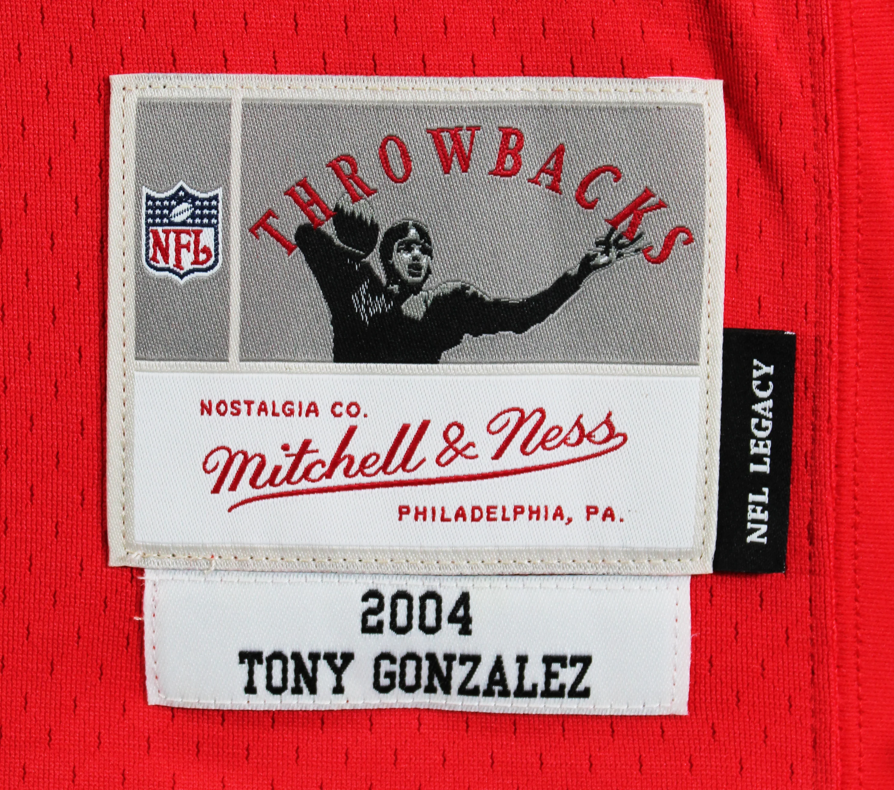 Chiefs Tony Gonzalez "HOF 19" Authentic Signed Red M&N Jersey BAS Witnessed - Image 7