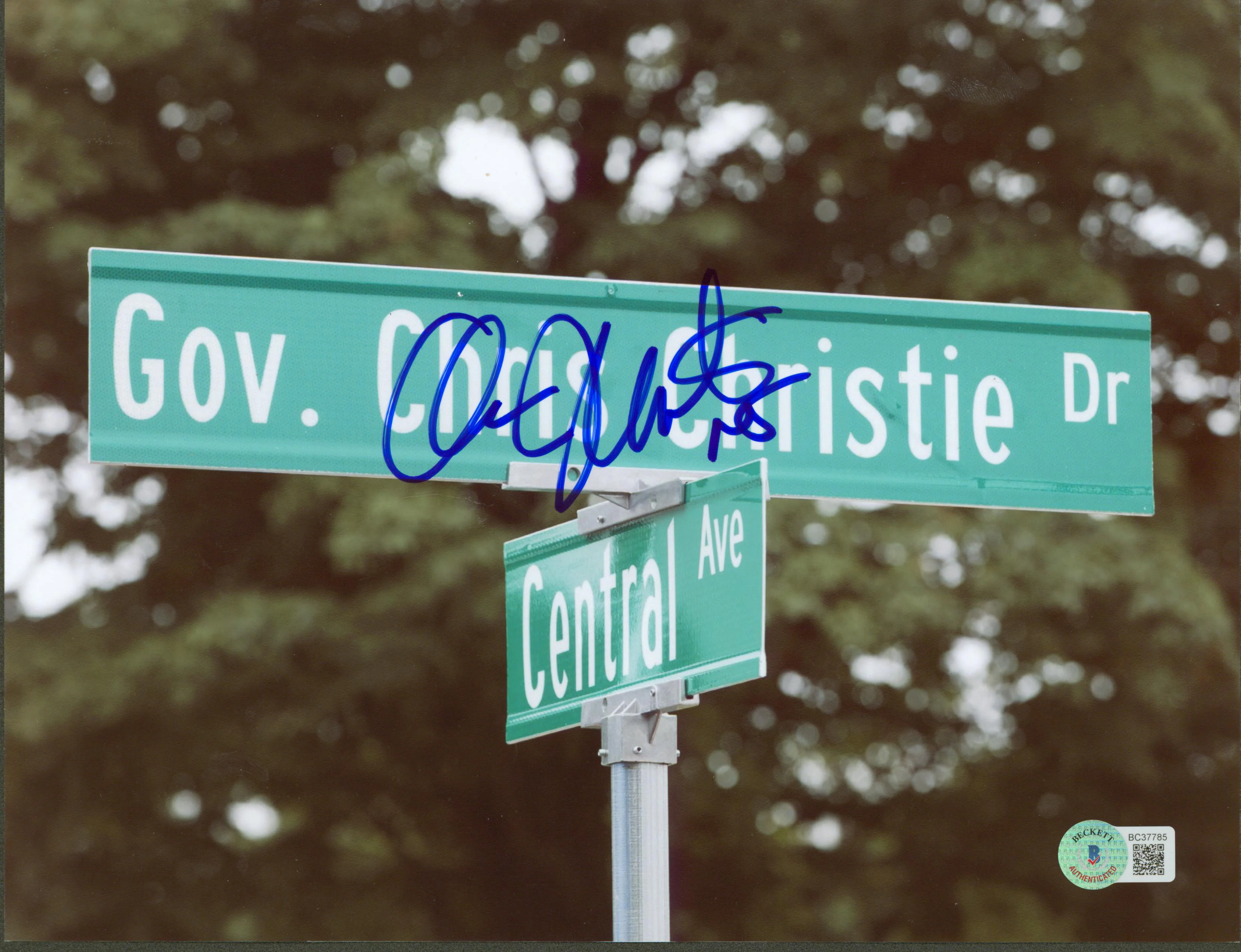 Chris Christie Authentic Signed 8.5x11 Photo Autographed BAS #BC37785 - Image 2