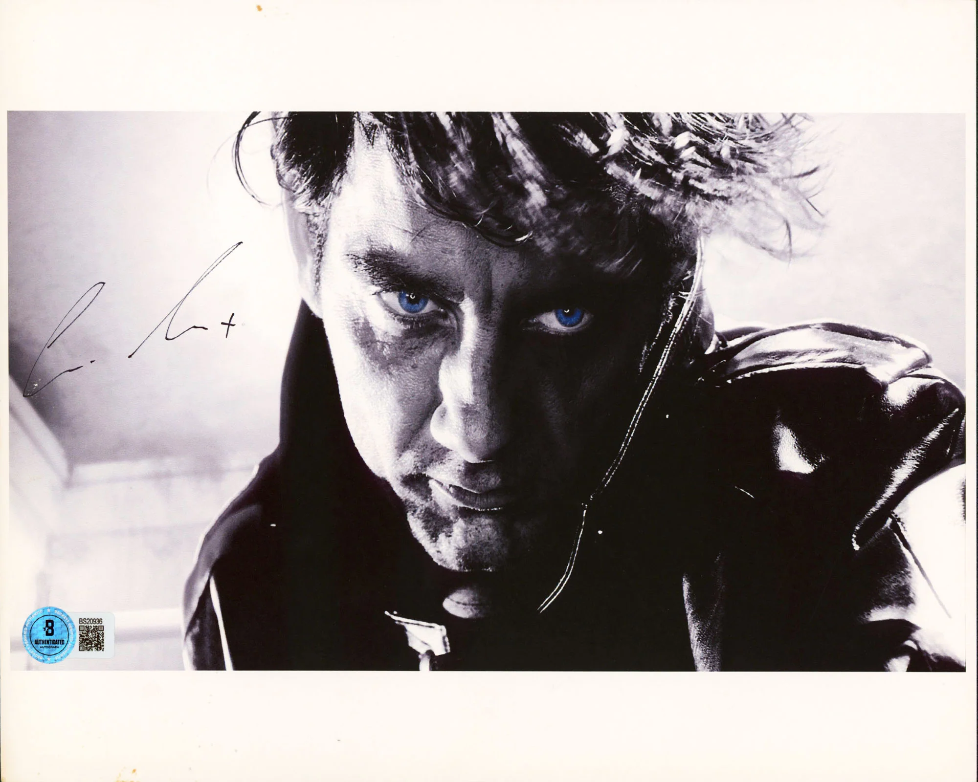 Clive Owen Sin City Authentic Signed 8.5x11 Horizontal Photo BAS #BS20936 - Image 2