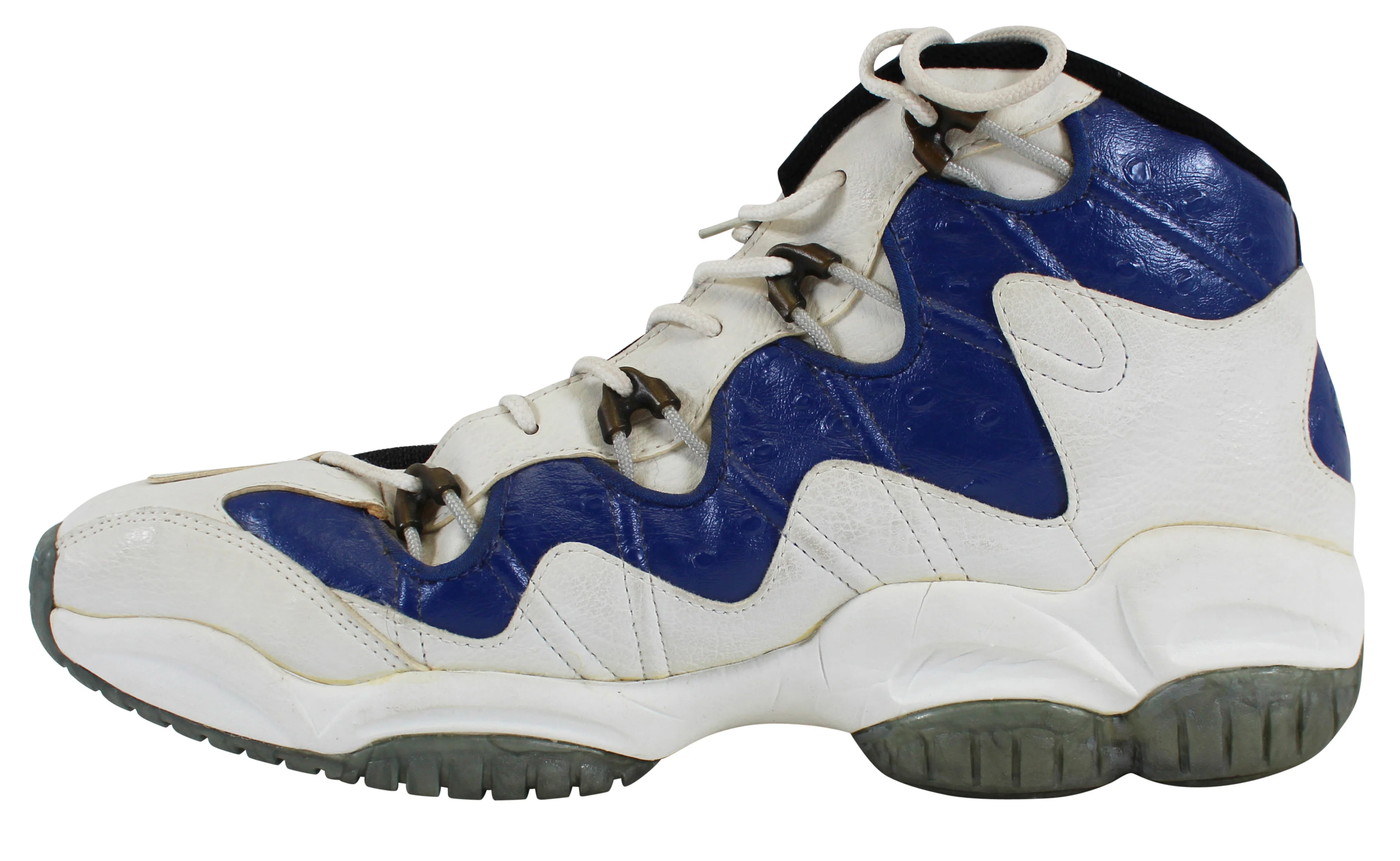 Clyde Drexler Signed 1997-98 Final Season Game Used Reebok DMX Size 15 Shoes JSA - Image 9