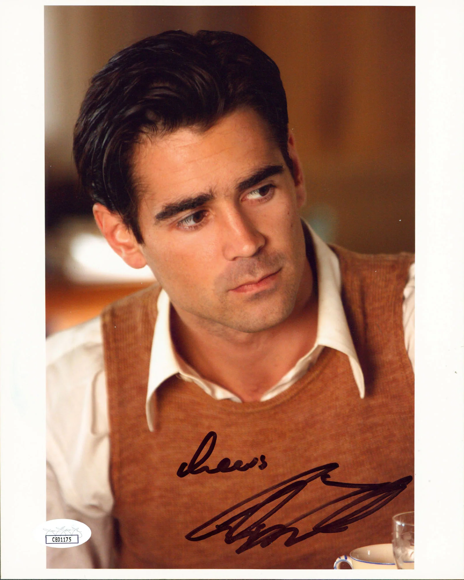 Colin Farrell Tigerland Cheers Authentic Signed 8x10 Vertical Photo JSA #CE01175