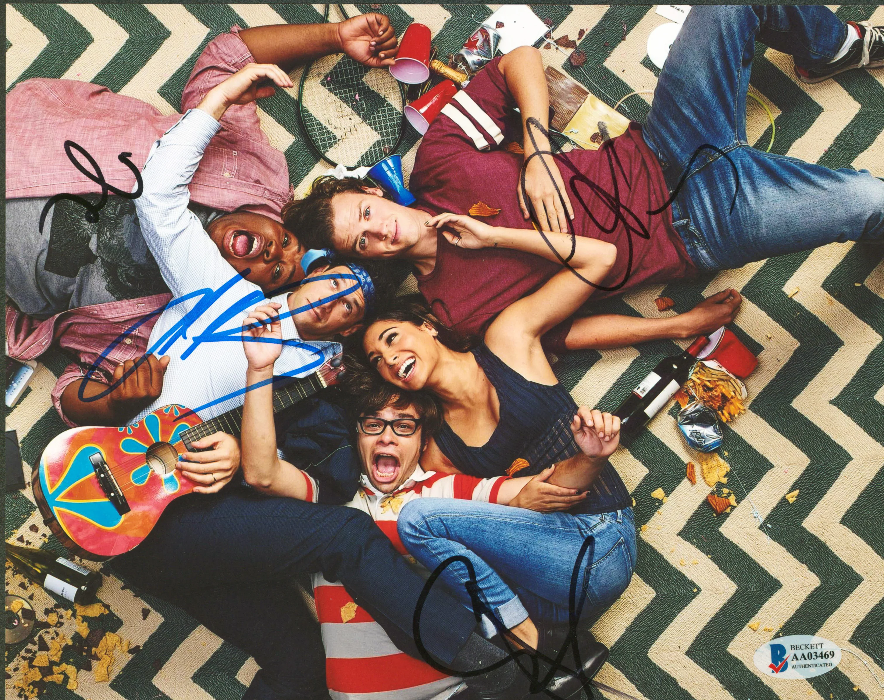Cooper Barrett's Guide To Surviving Life (4) Signed 8x10 Photo BAS #AA03469 - Image 2