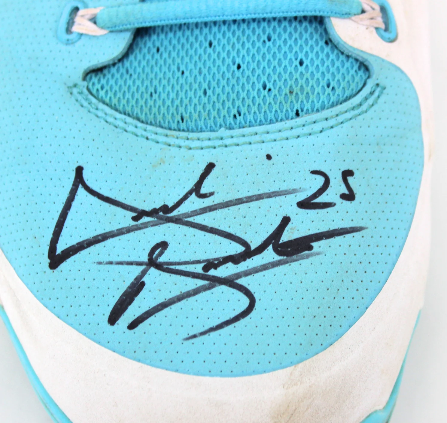 D-Backs Archie Bradley Signed 2018 Game Used Blue Nike Air Clipper Cleats BAS - Image 7