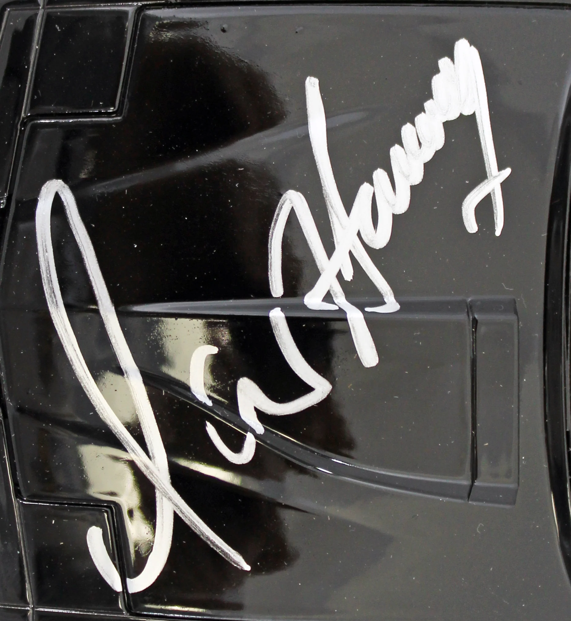 David Hasselhoff Knight Rider Signed 1:24 Die Cast Metal K.I.T.T. BAS Witnessed - Image 4