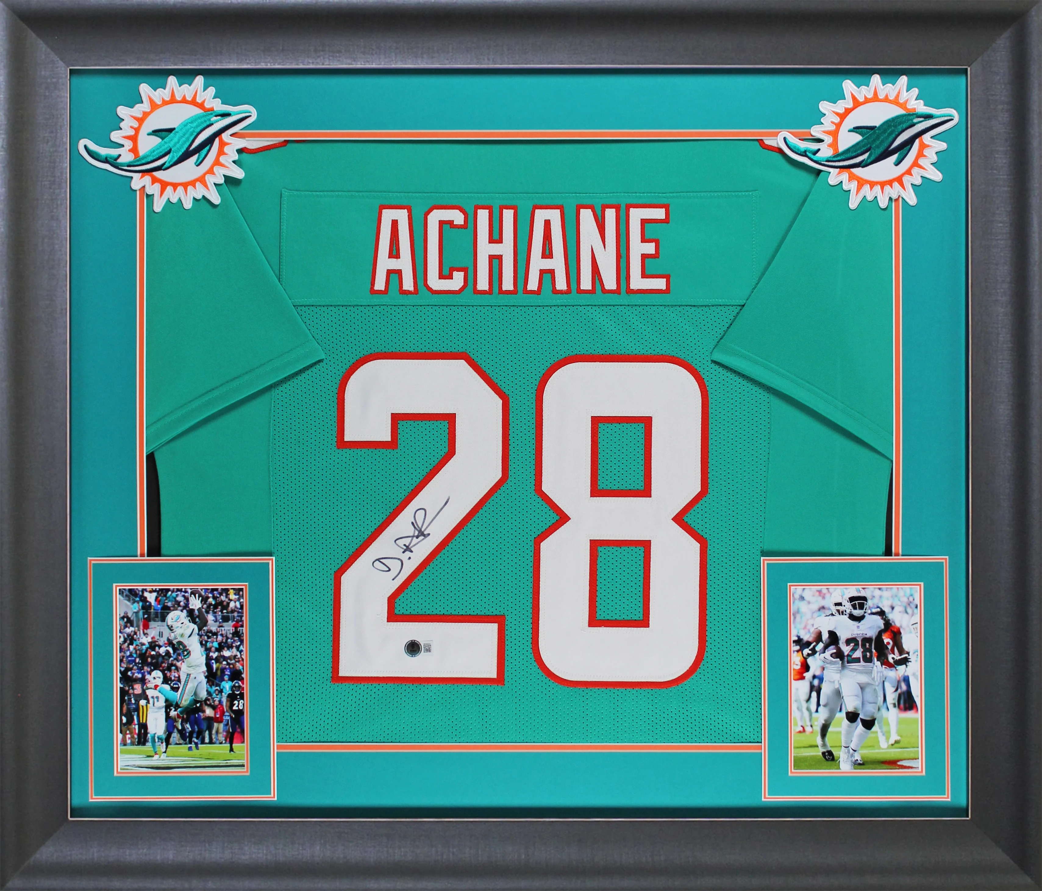 De'Von Achane Authentic Signed Teal Pro Style Framed Jersey BAS Witnessed - Image 2